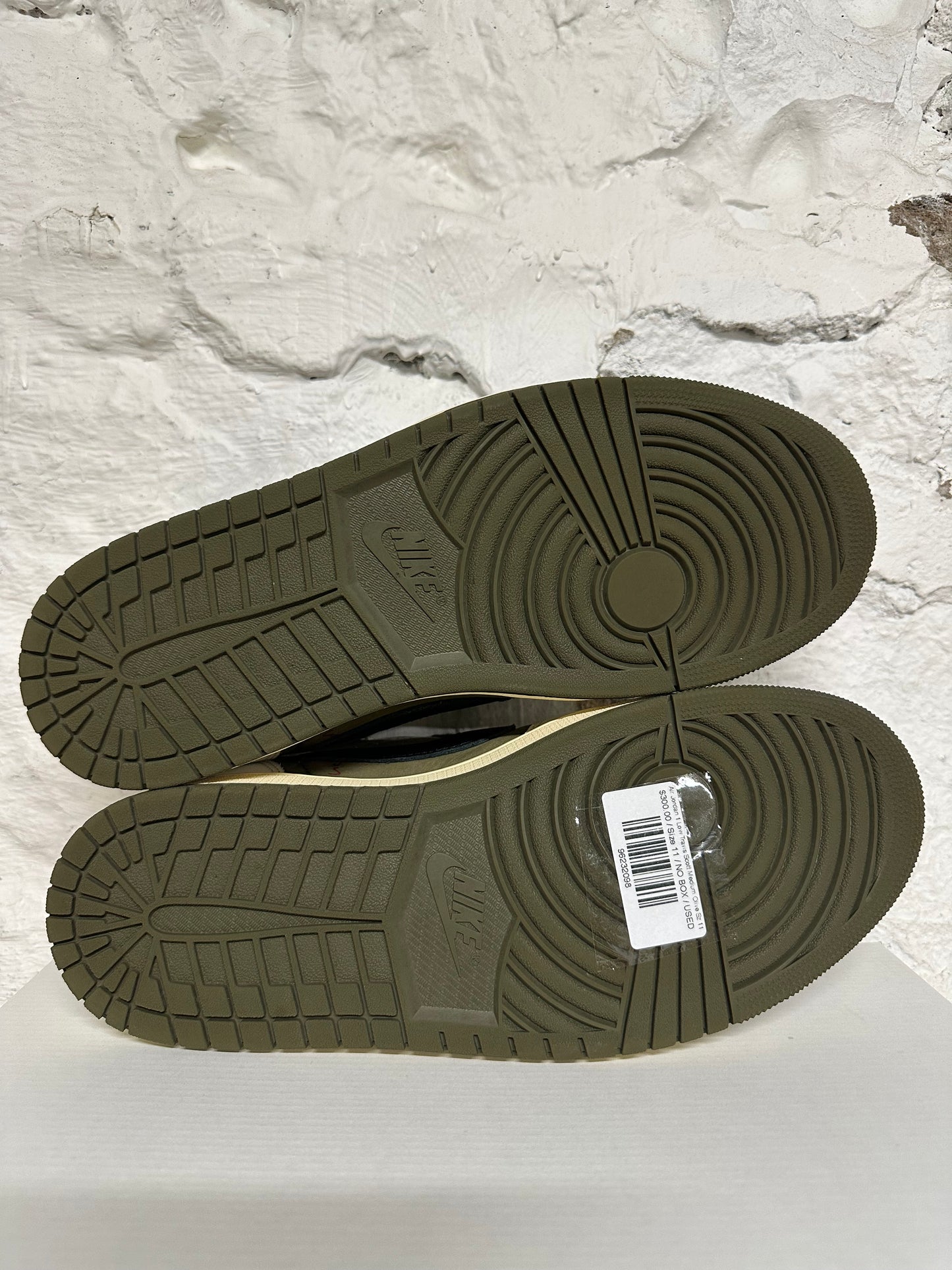 Air Jordan 1 Low Travis Scott Medium Olive Sz 11