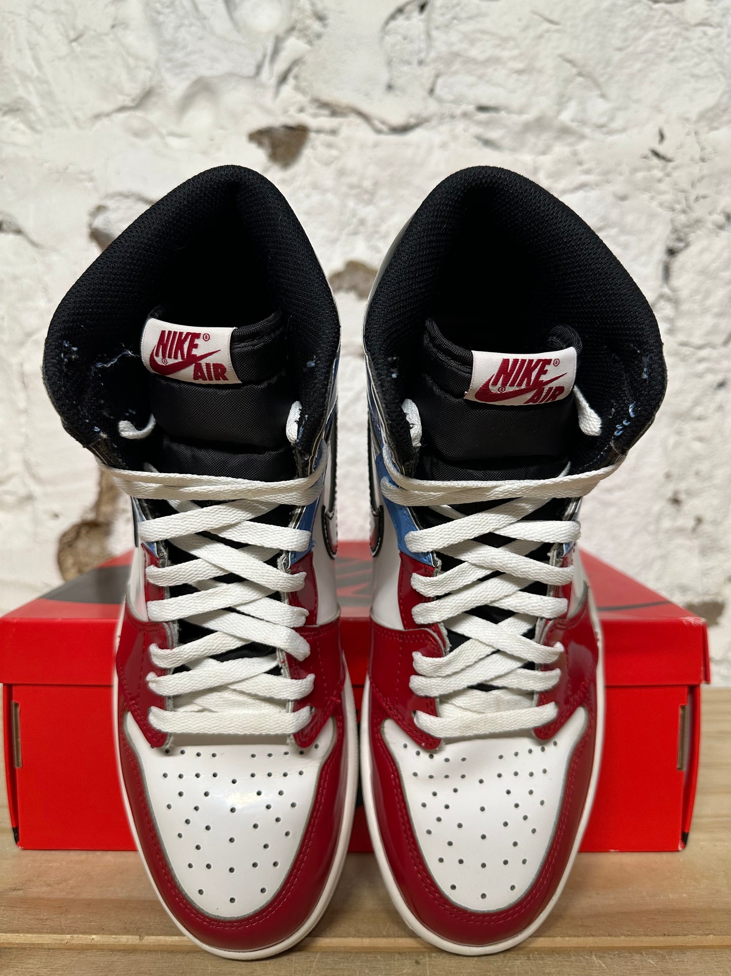 Air Jordan 1 High Fearless Sz 10