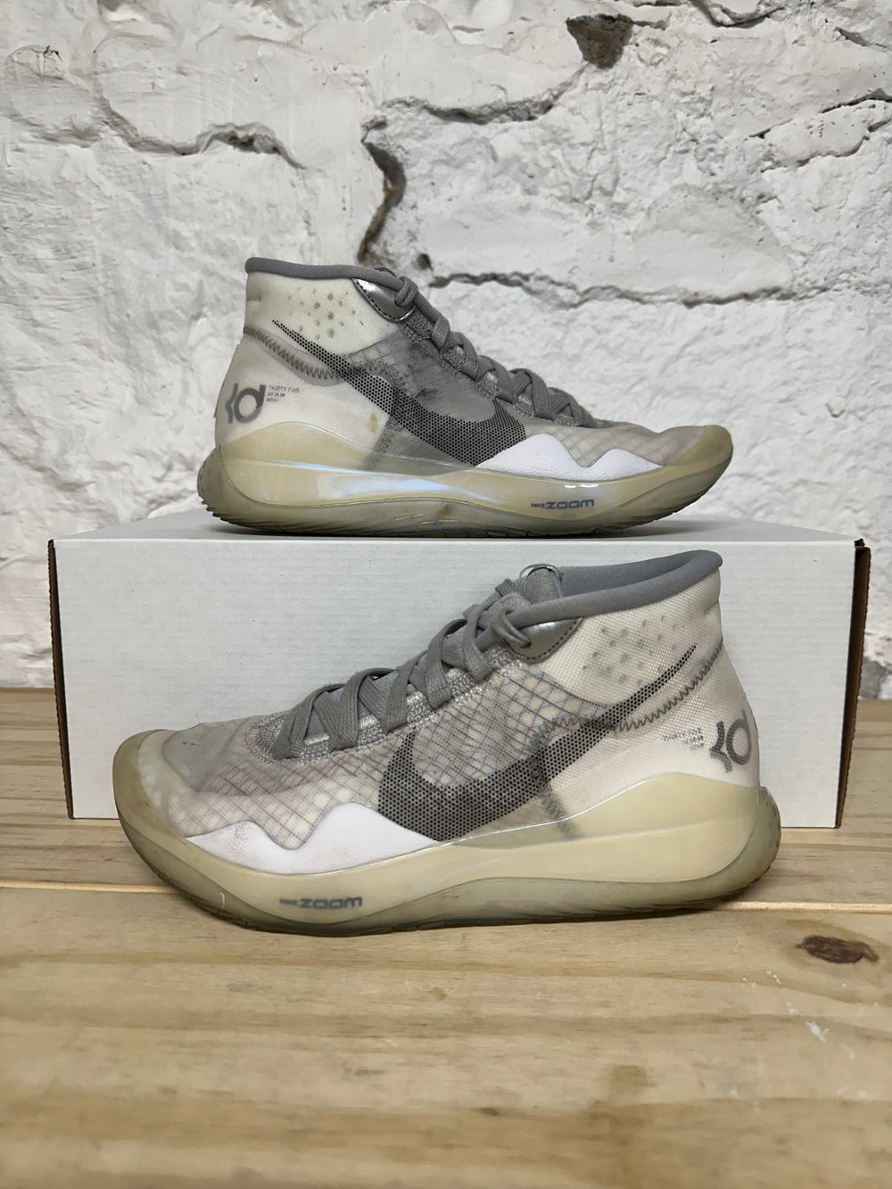 Nike KD 12 Wolf Grey Sz 5