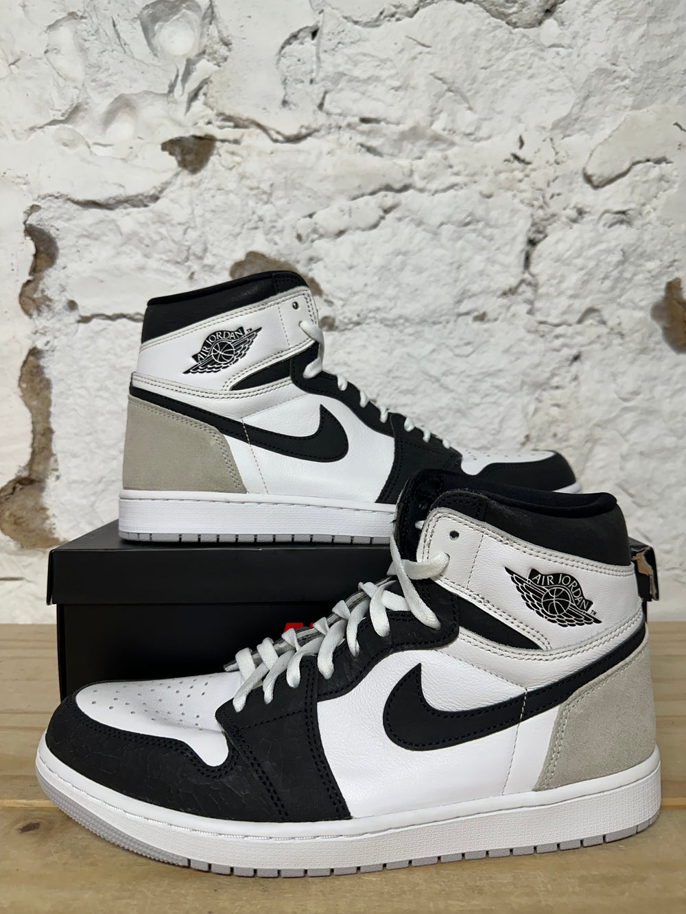 Air Jordan 1 High Bleached Coral Sz 12