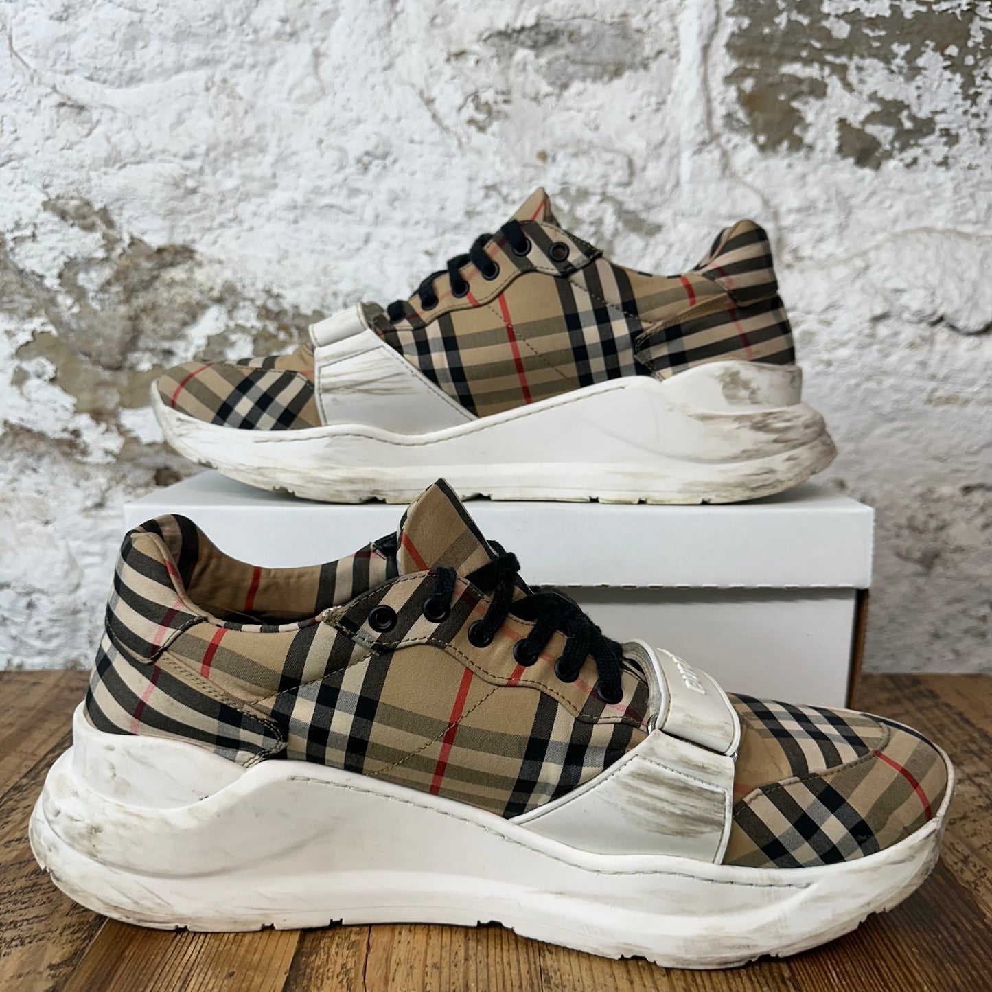 Burberry Arthur Brown Plaid Sneaker Sz 15 (48) No Box