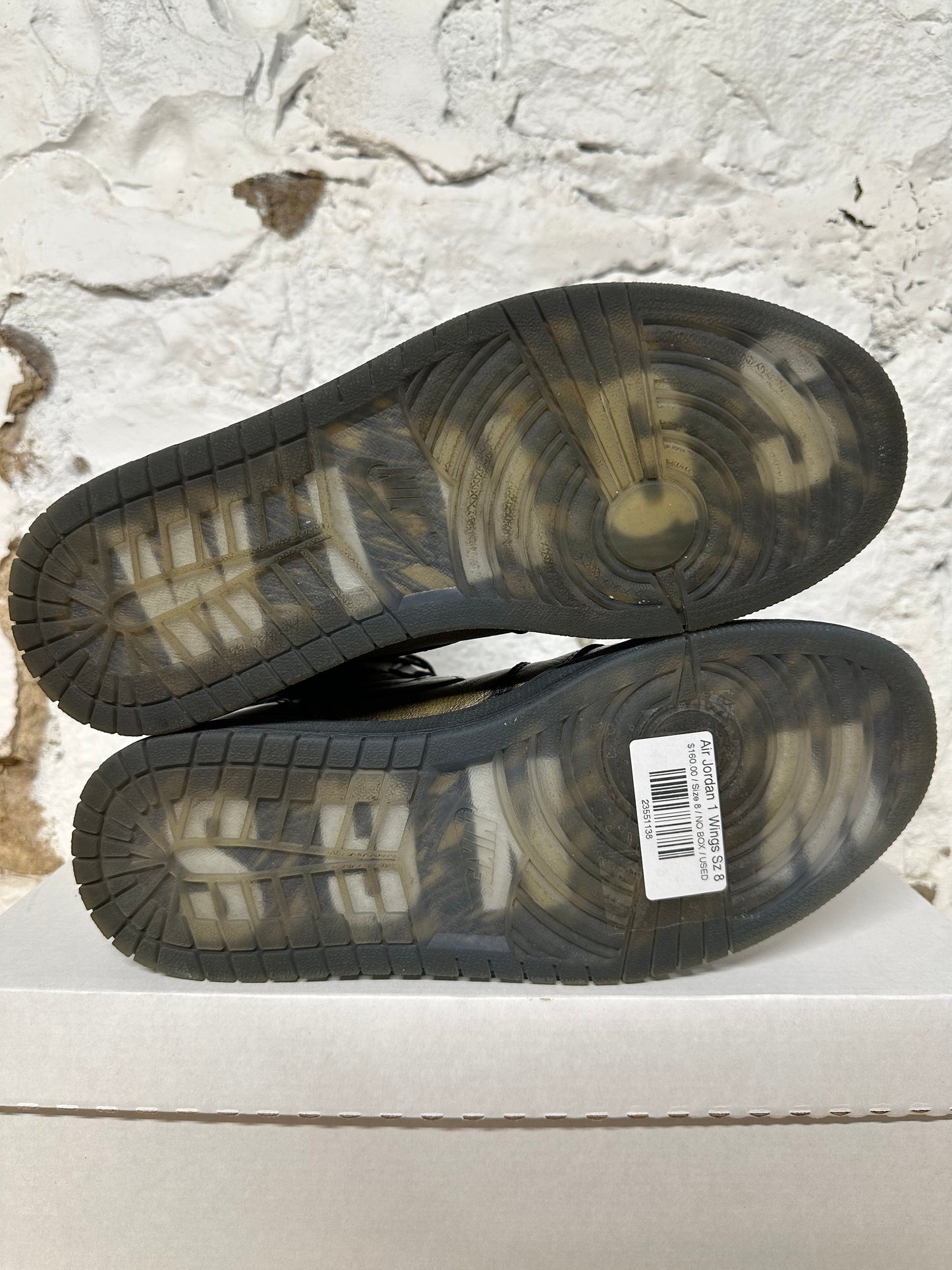 Air Jordan 1 High Wings Sz 8