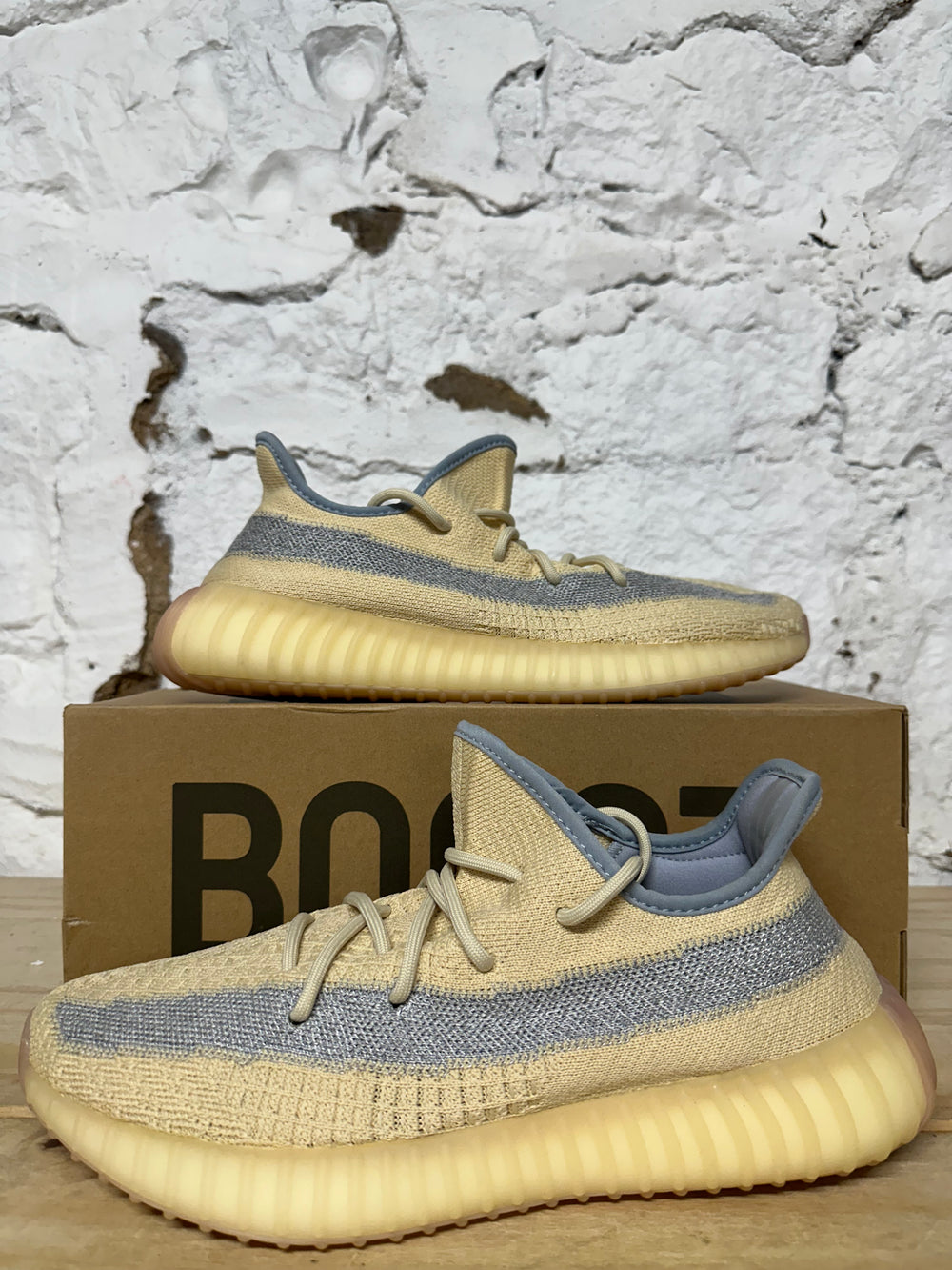 Yeezy 350 V2 Linen Sz 10 DS
