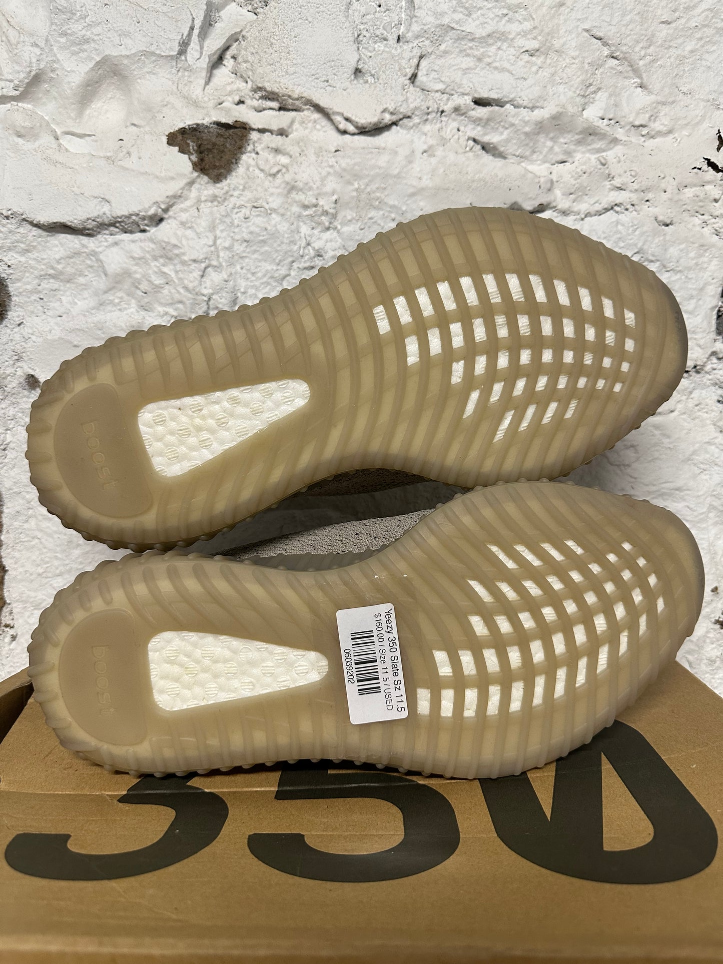 Yeezy 350 V2 Slate Sz 11.5