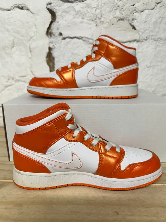 Air Jordan 1 Mid Electro Orange Sz 6Y