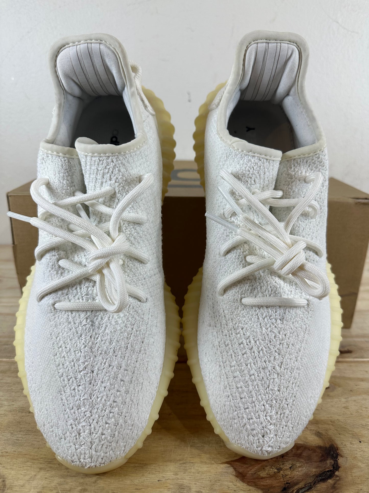 Yeezy 350 V2 Cream Sz 9.5