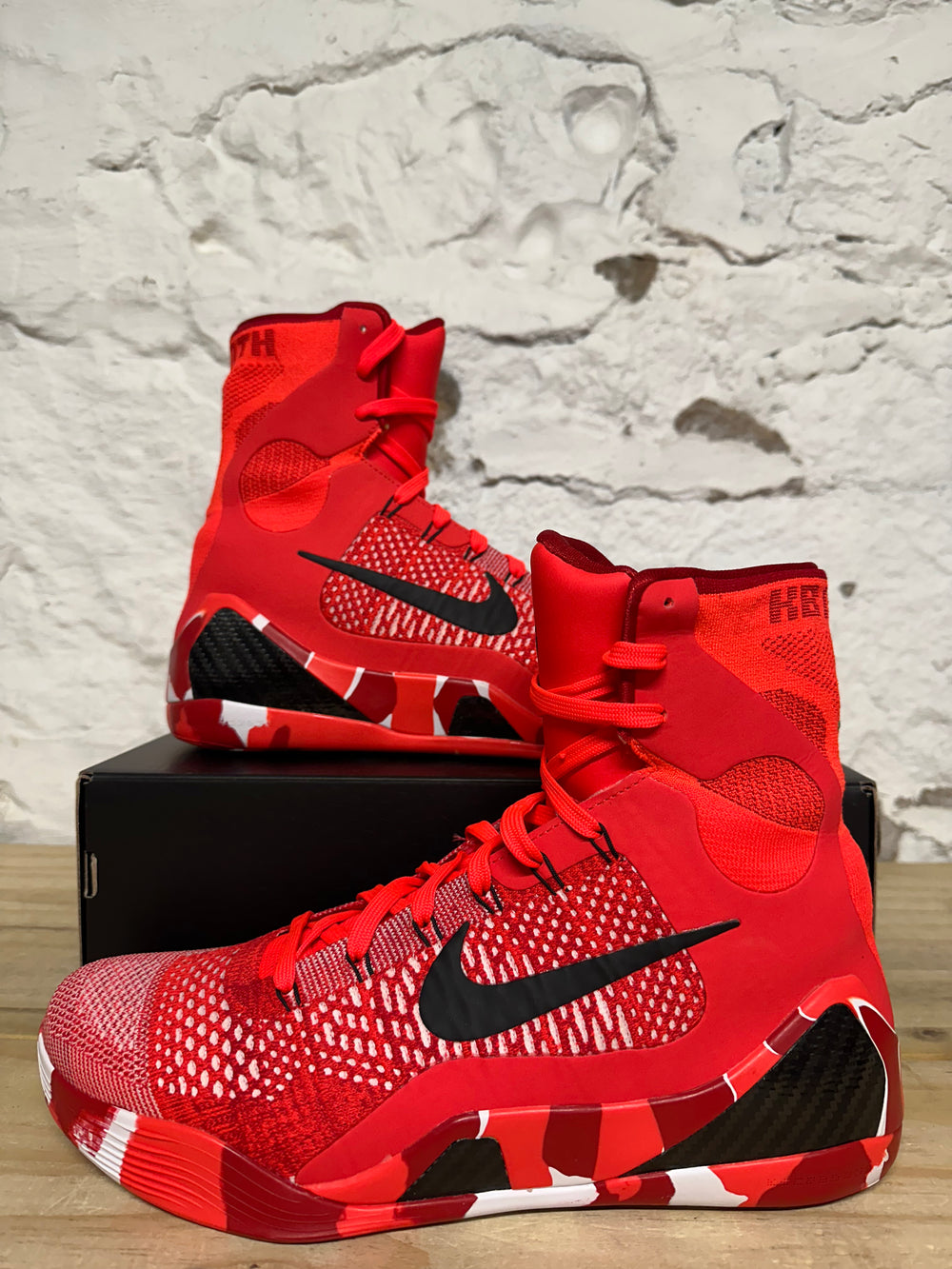 Nike Kobe 9 Elite Christmas (2024) Sz 12.5 DS