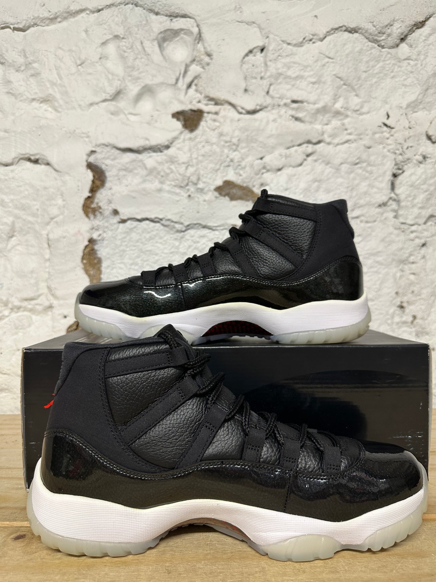 Air Jordan 11 72-10 Sz 10