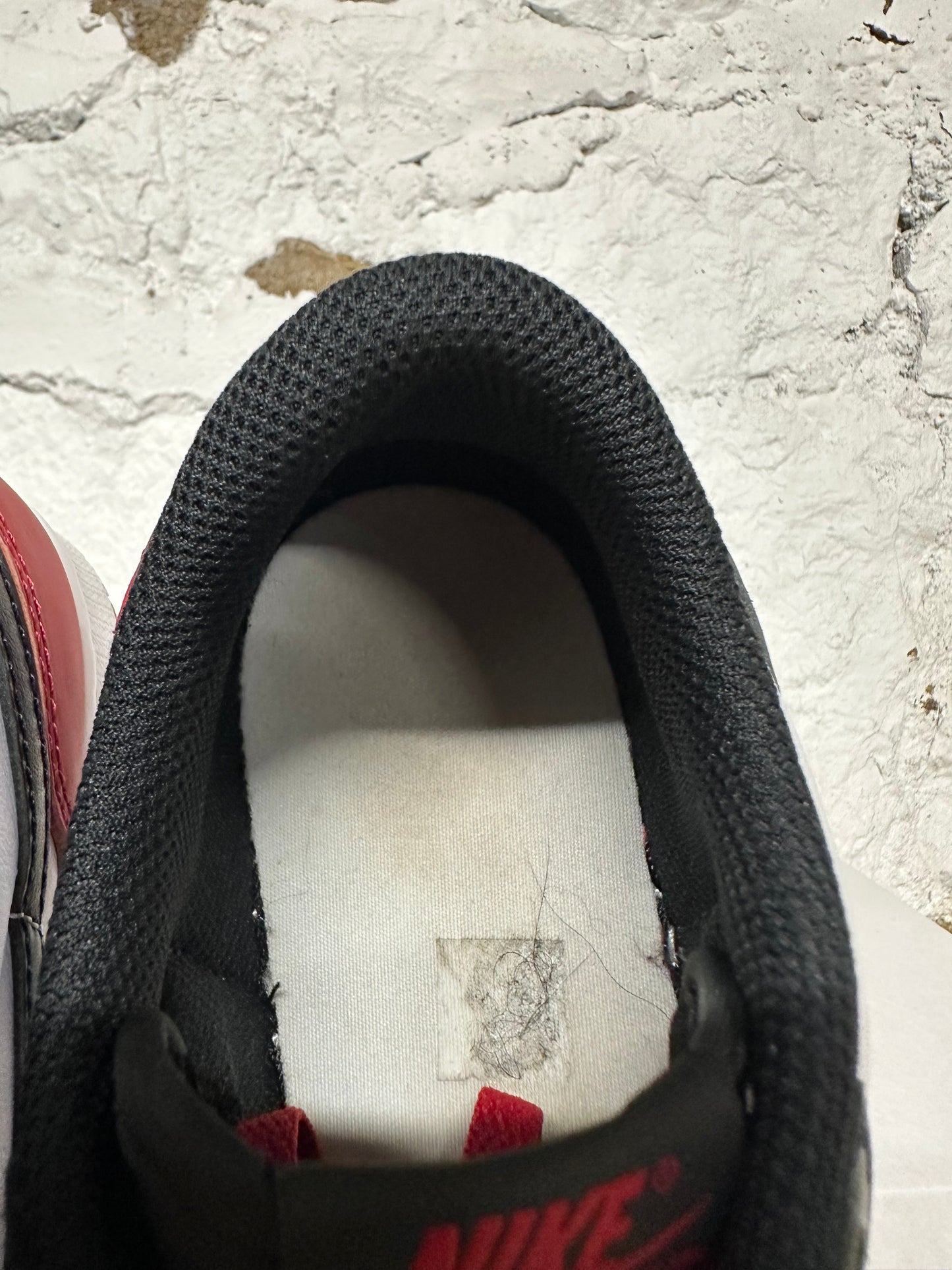 Air Jordan 1 Low Black Toe Sz 5Y