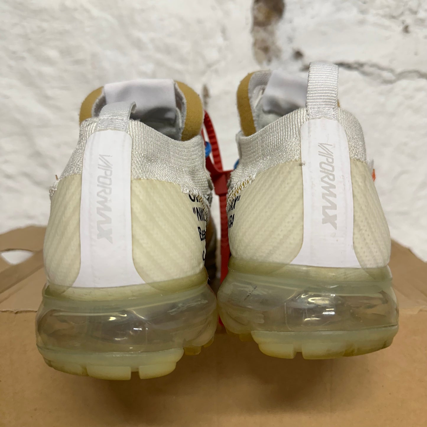 Nike Air VaporMax Off-White Sz 7