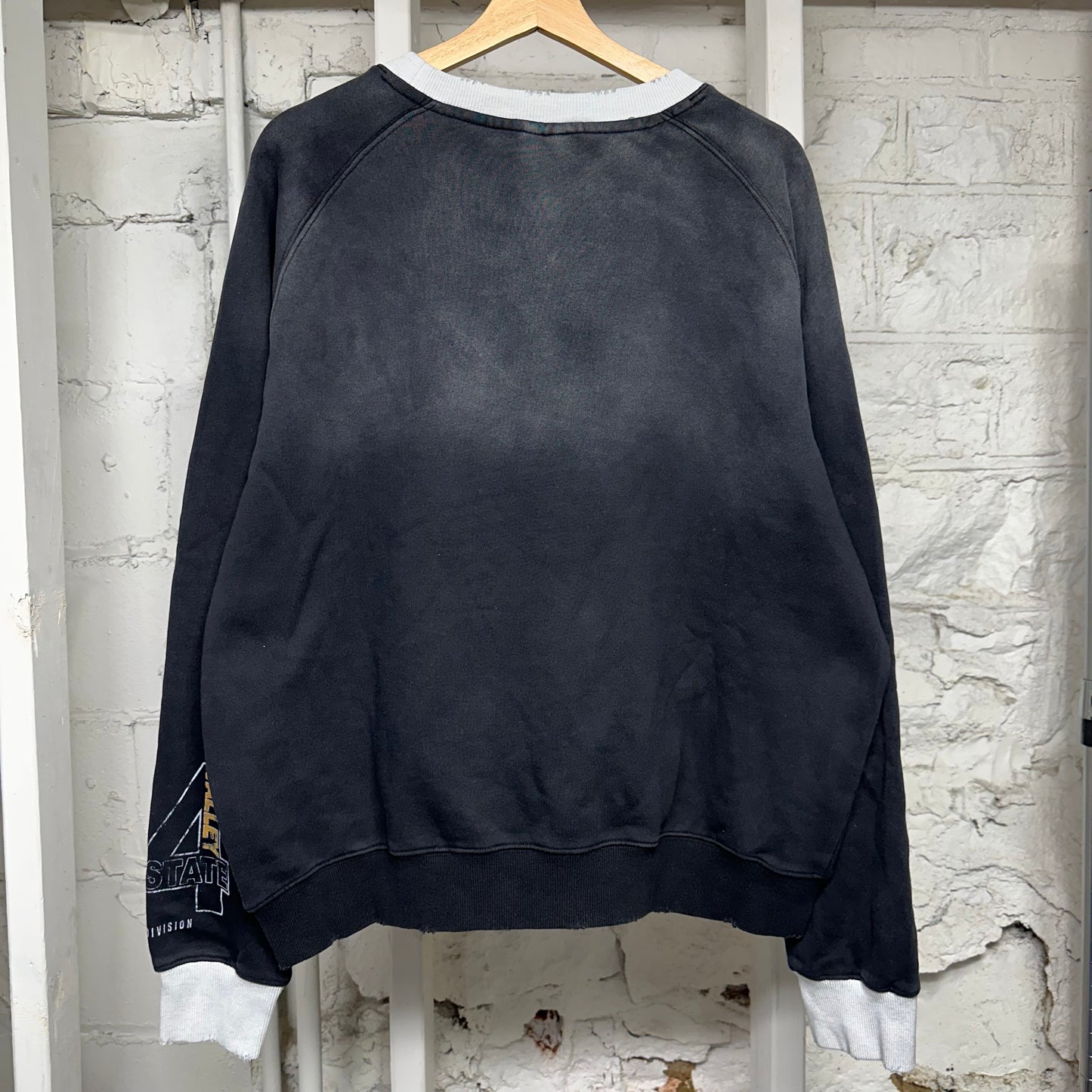 Vale Property Black Crewneck Sz XL DS