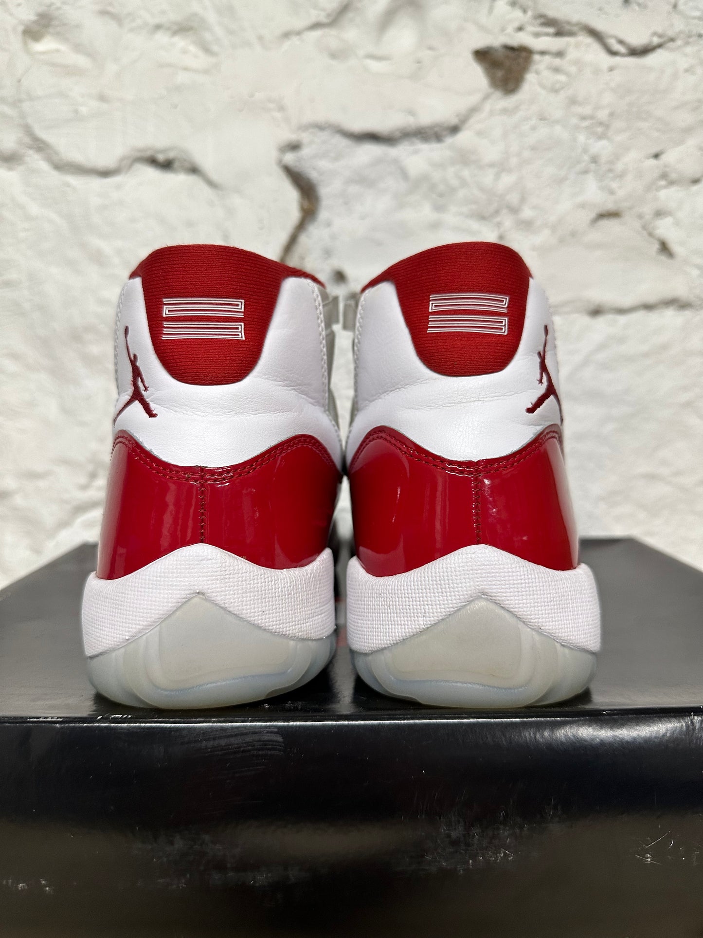 Air Jordan 11 High Cherry Sz 10