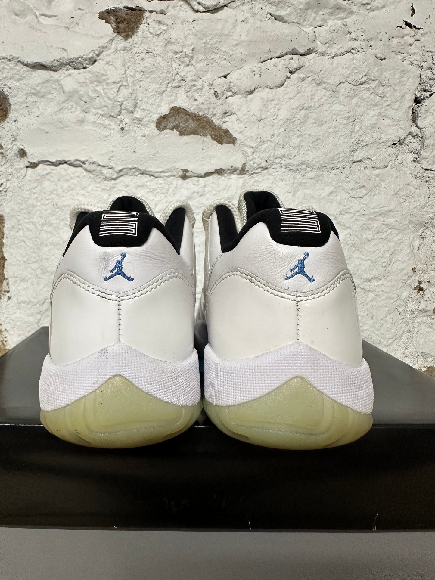 Air Jordan 11 Low Legend Blue Sz 8