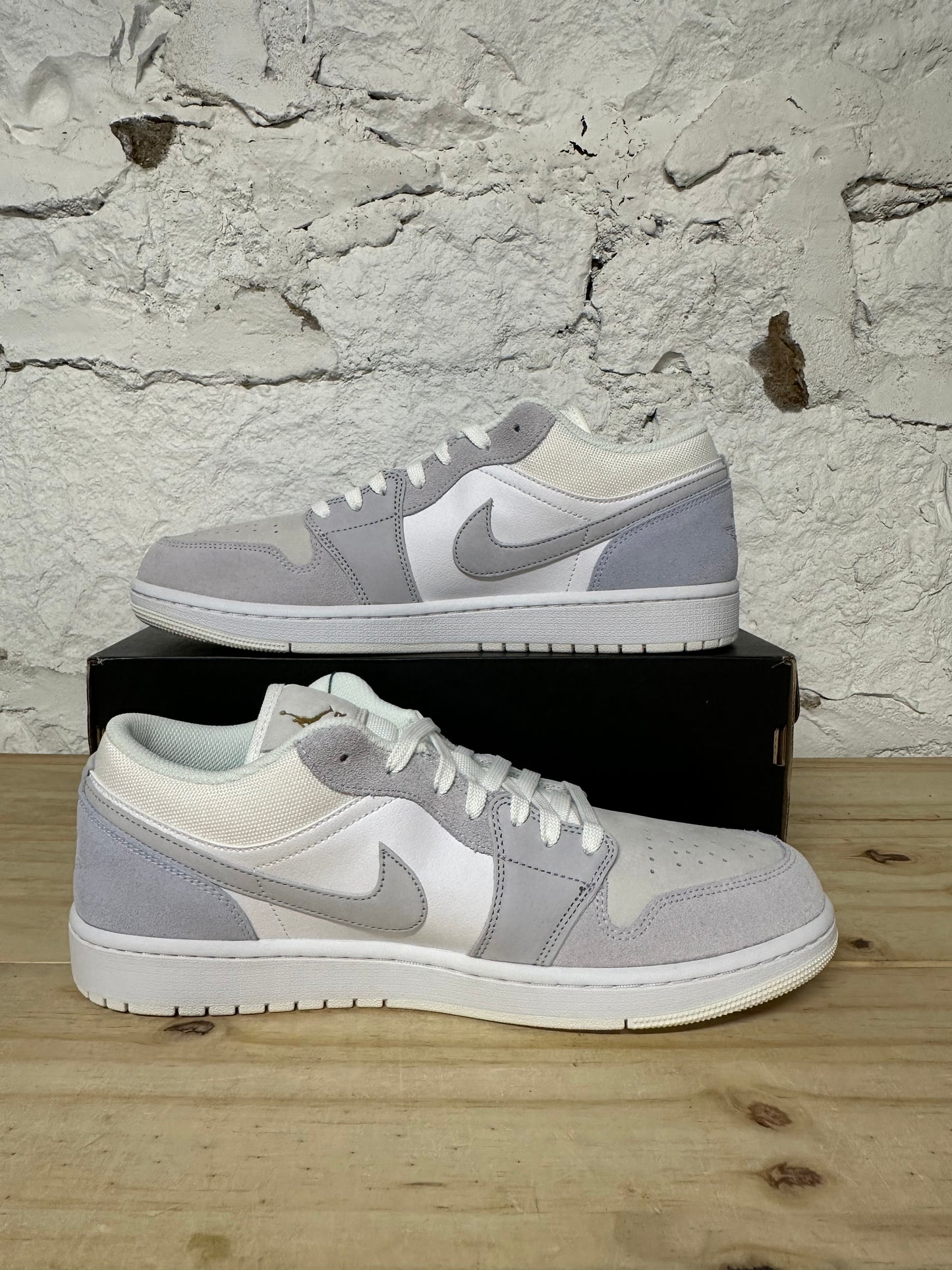 Air Jordan 1 Low Paris Sz 12 DS