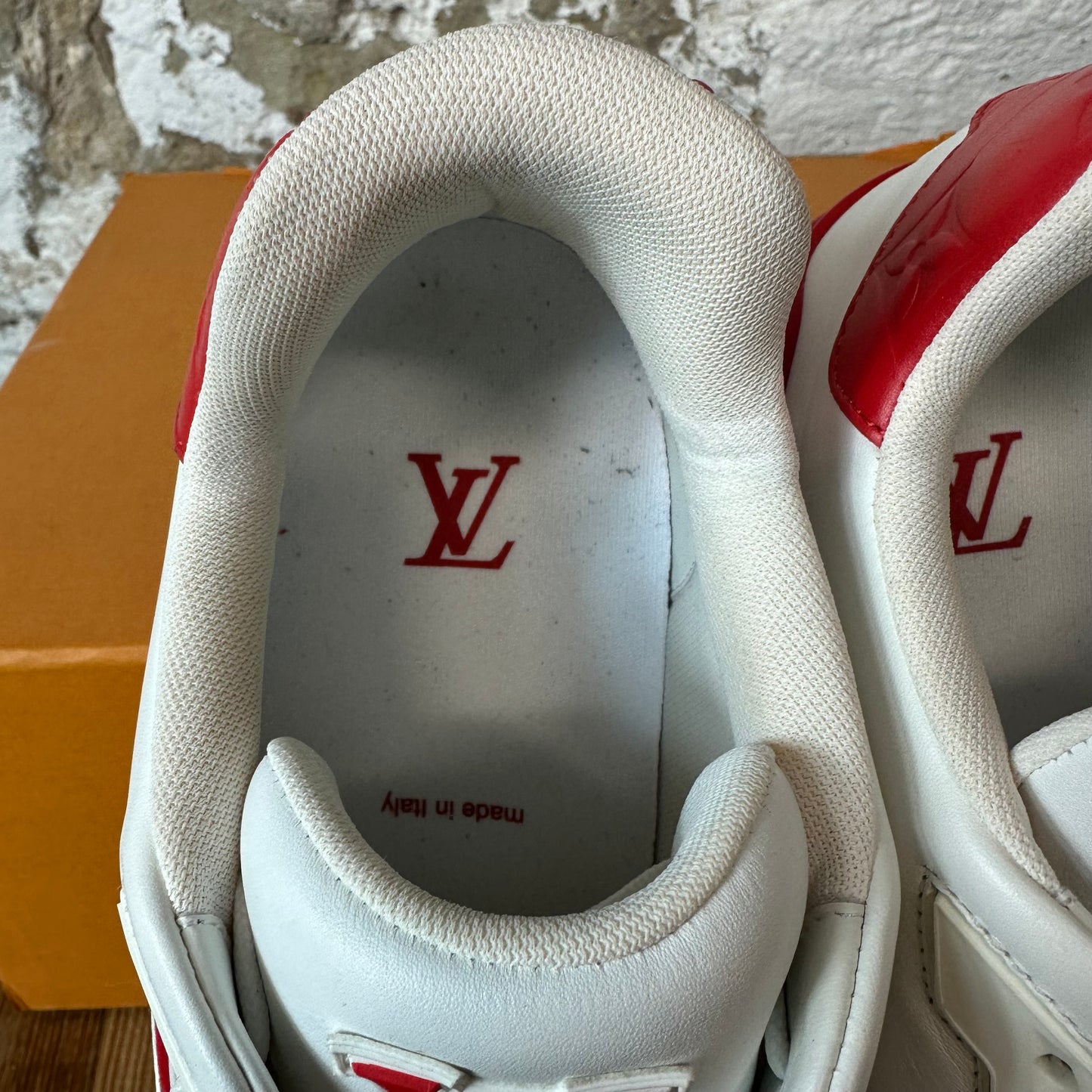 Louis Vuitton Trainer White Red Sz 9.5 (8LV)
