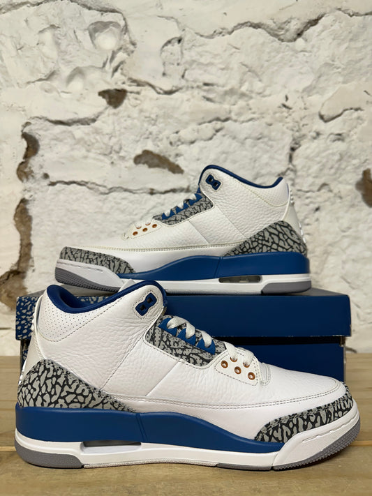 Air Jordan 3 Wizards Sz 9 DS (Discoloration)