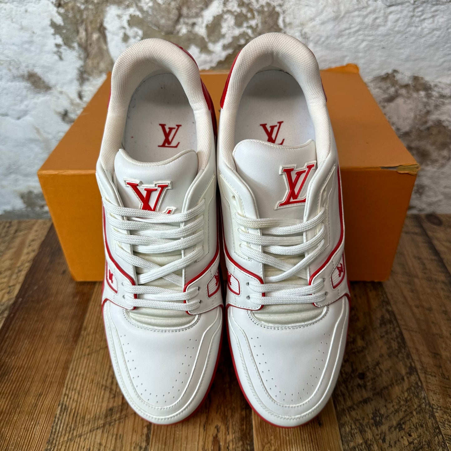 Louis Vuitton Trainer White Red Sz 9.5 (8LV)
