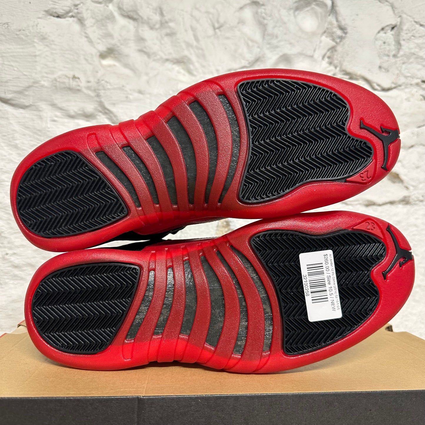 Air Jordan 12 Flu Game (2016) Sz 10.5 DS
