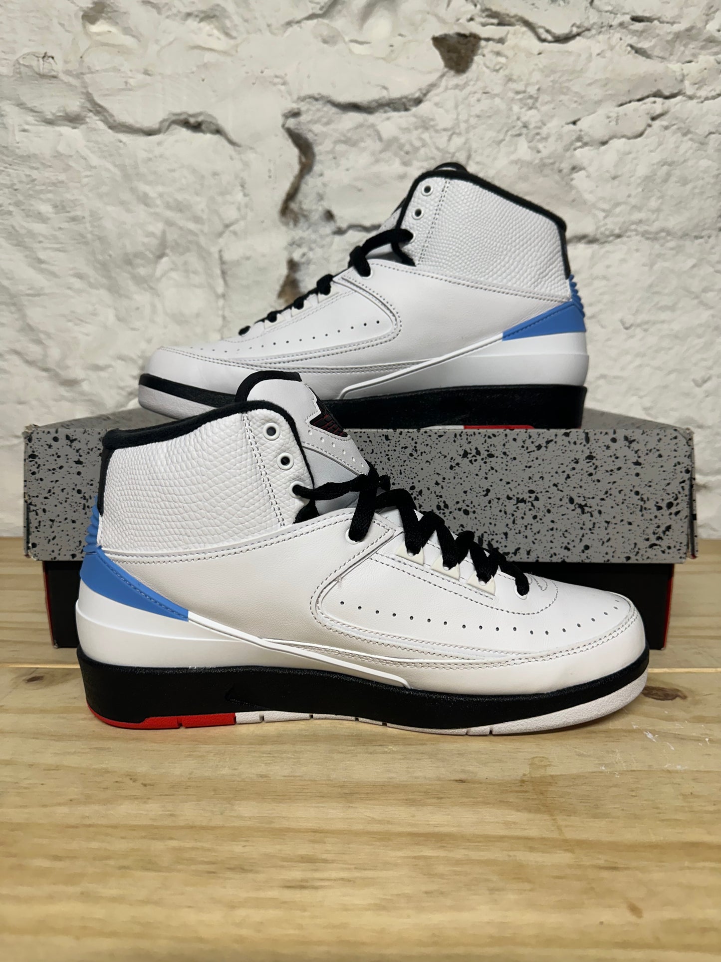 Air Jordan 2 Converse Alumni Pack Sz 8