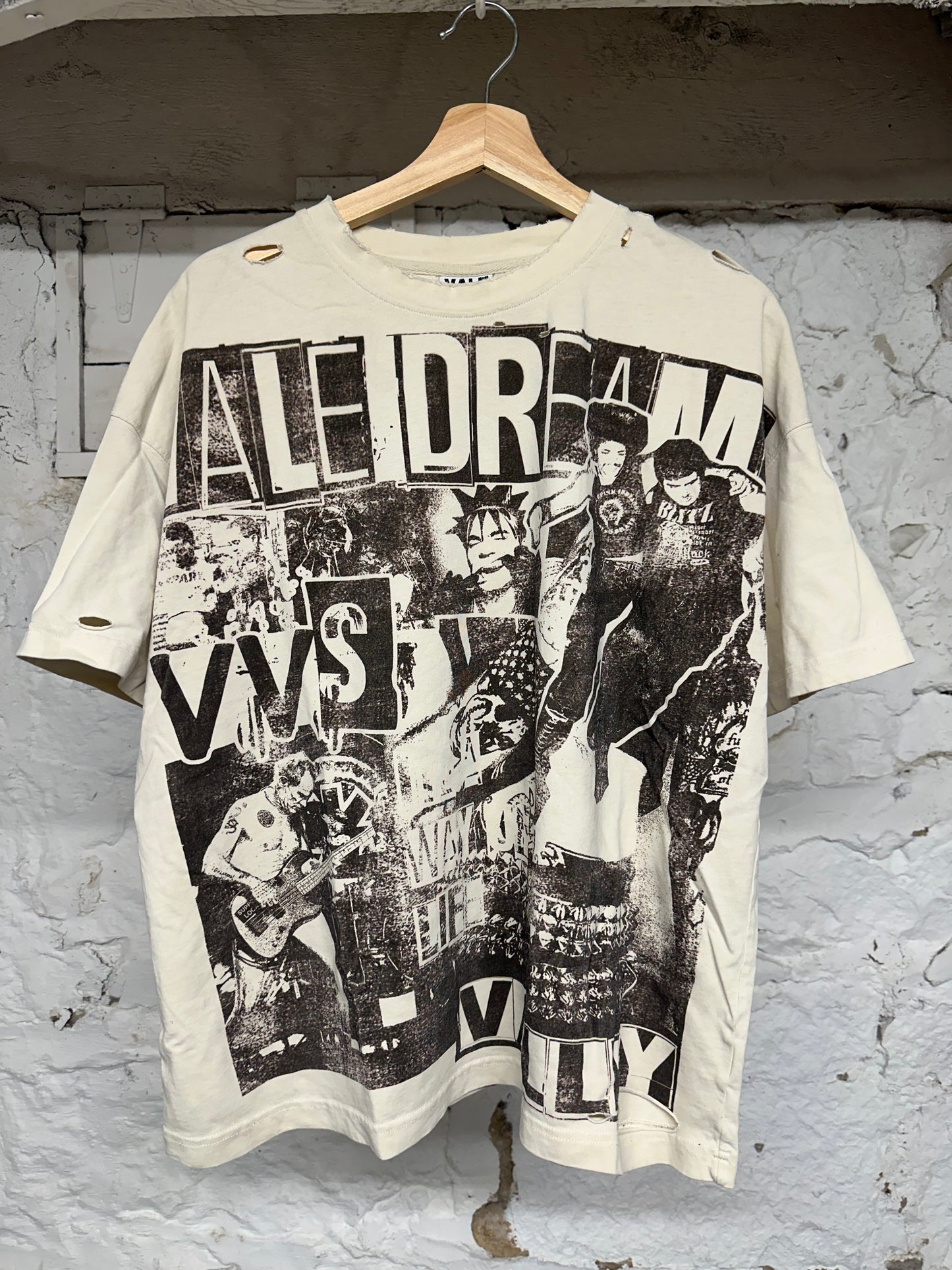 Vale Moshpit Cream T-Shirt Sz L