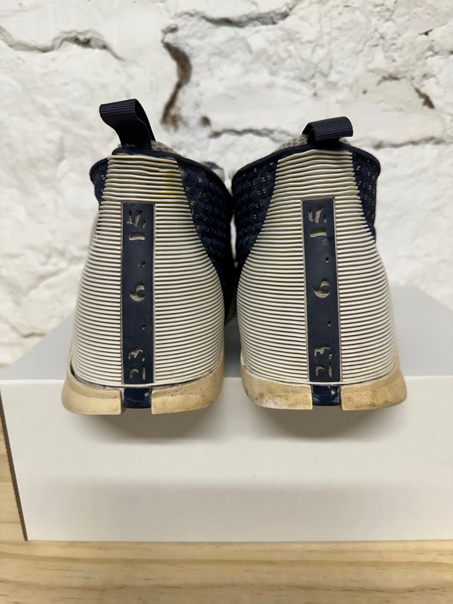 Air Jordan 15 Obsidian Sz 10.5