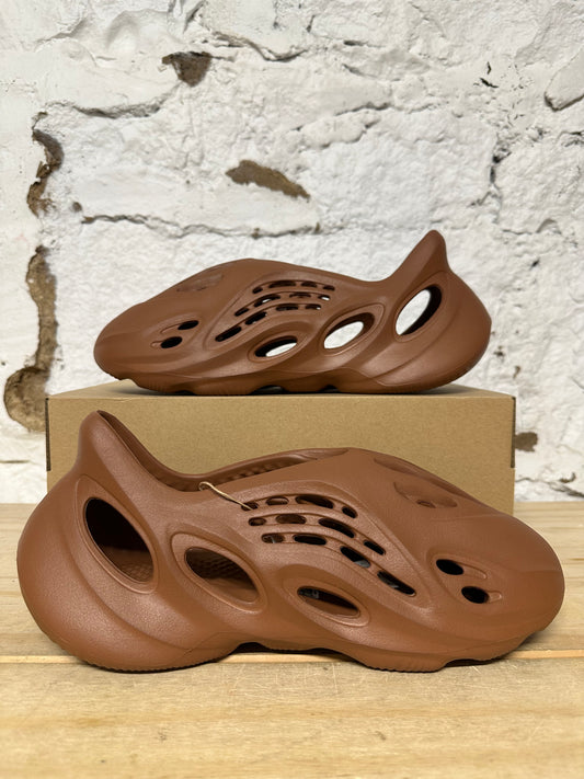 Yeezy Foam RNNR Clay Red Sz 9 DS