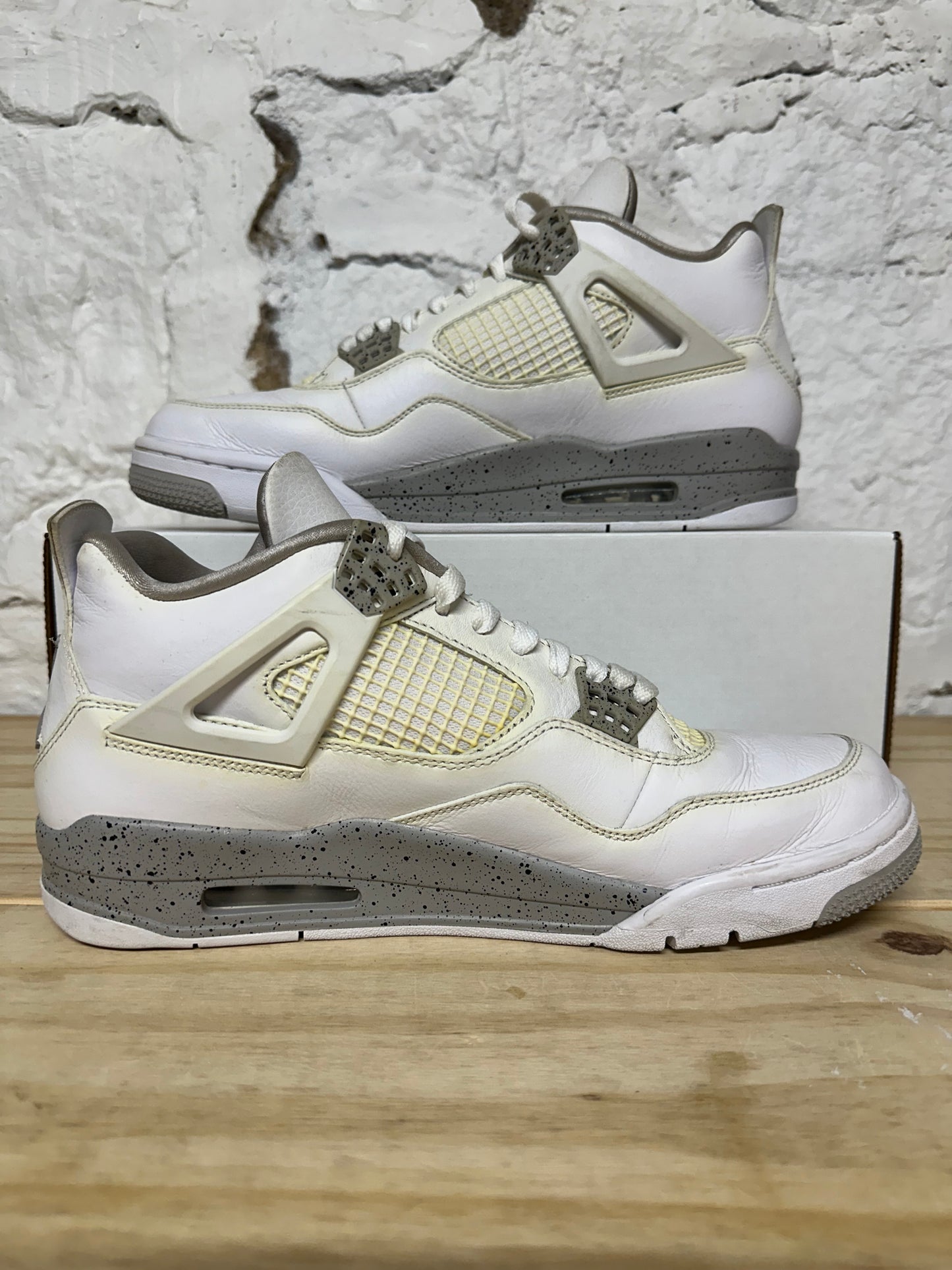 Air Jordan 4 White Oreo Sz 10.5