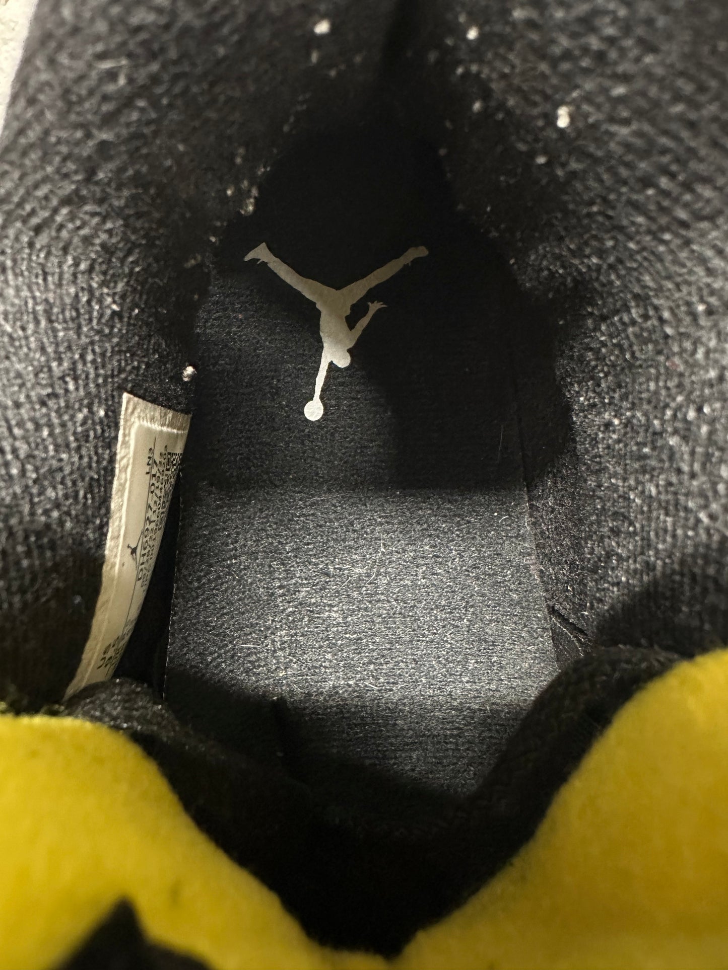 Air Jordan 4 Thunder Sz 9.5