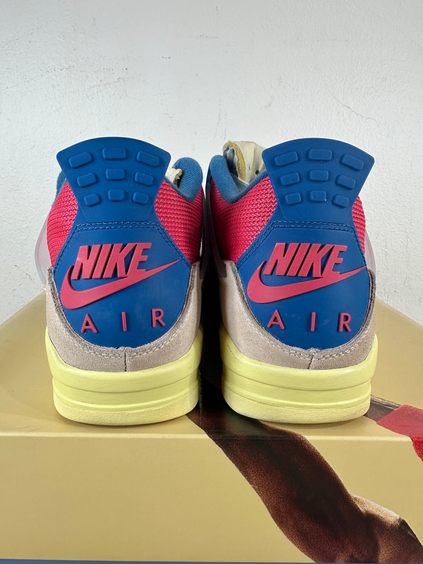 Air Jordan 4 Union Guava Ice Sz 11