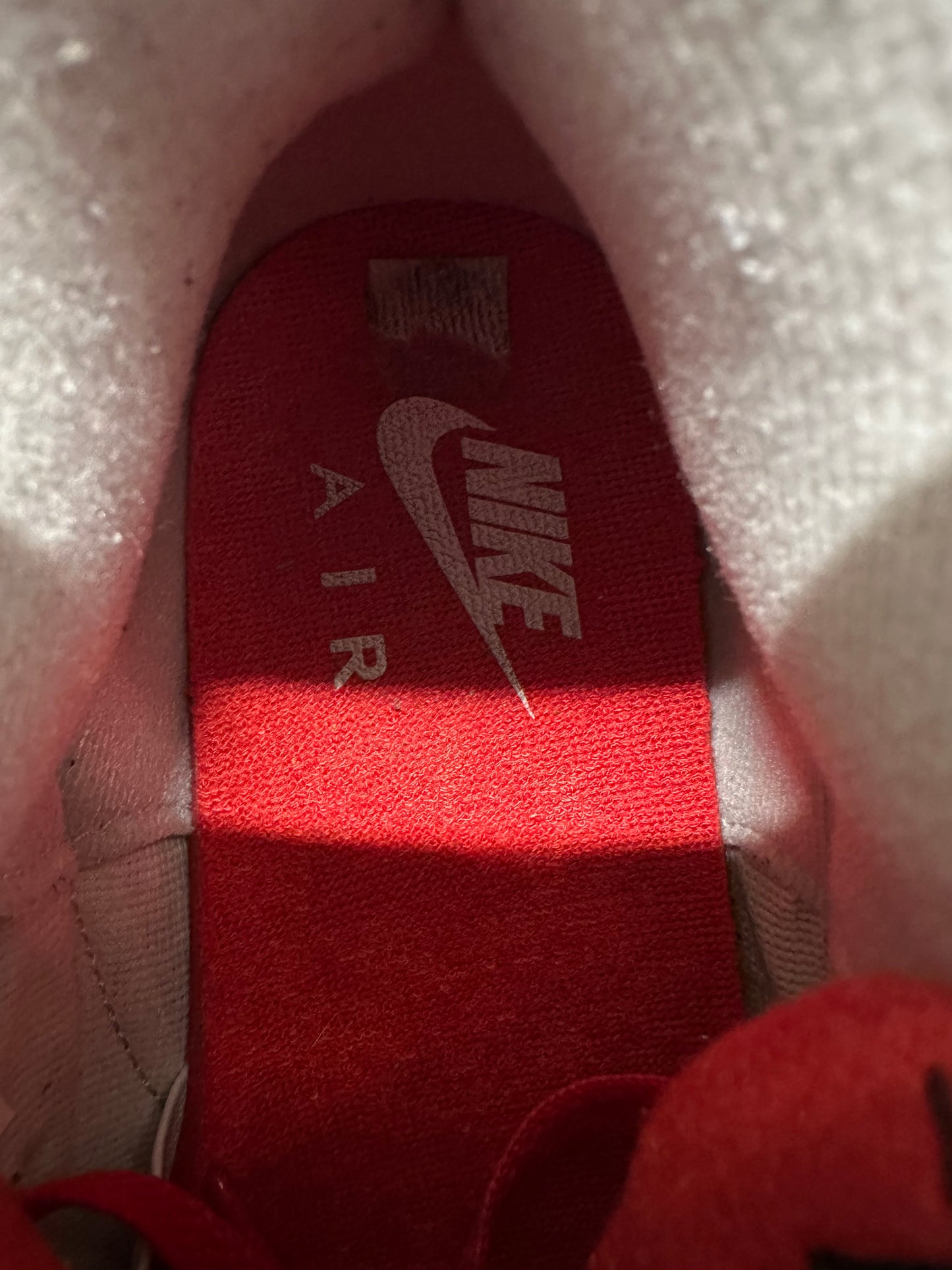 Air Jordan 3 Tinker Hatfield University Red Sz 10.5