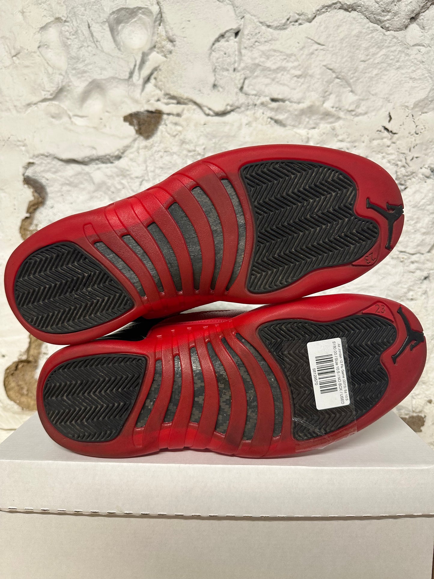 Air Jordan 12 Flu Game (2015) Sz 10.5