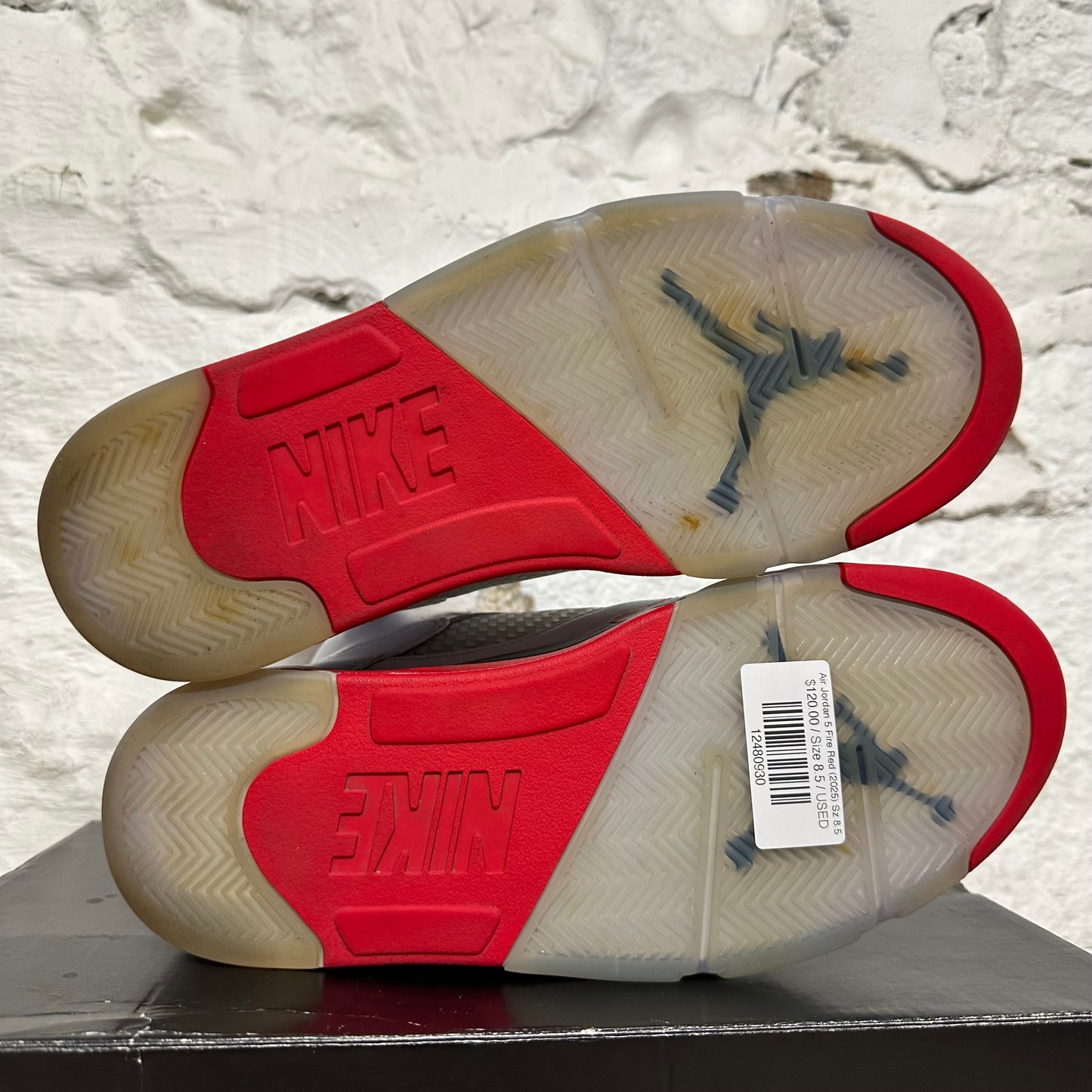 Air Jordan 5 Fire Red Black Tongue (2025) Sz 8.5