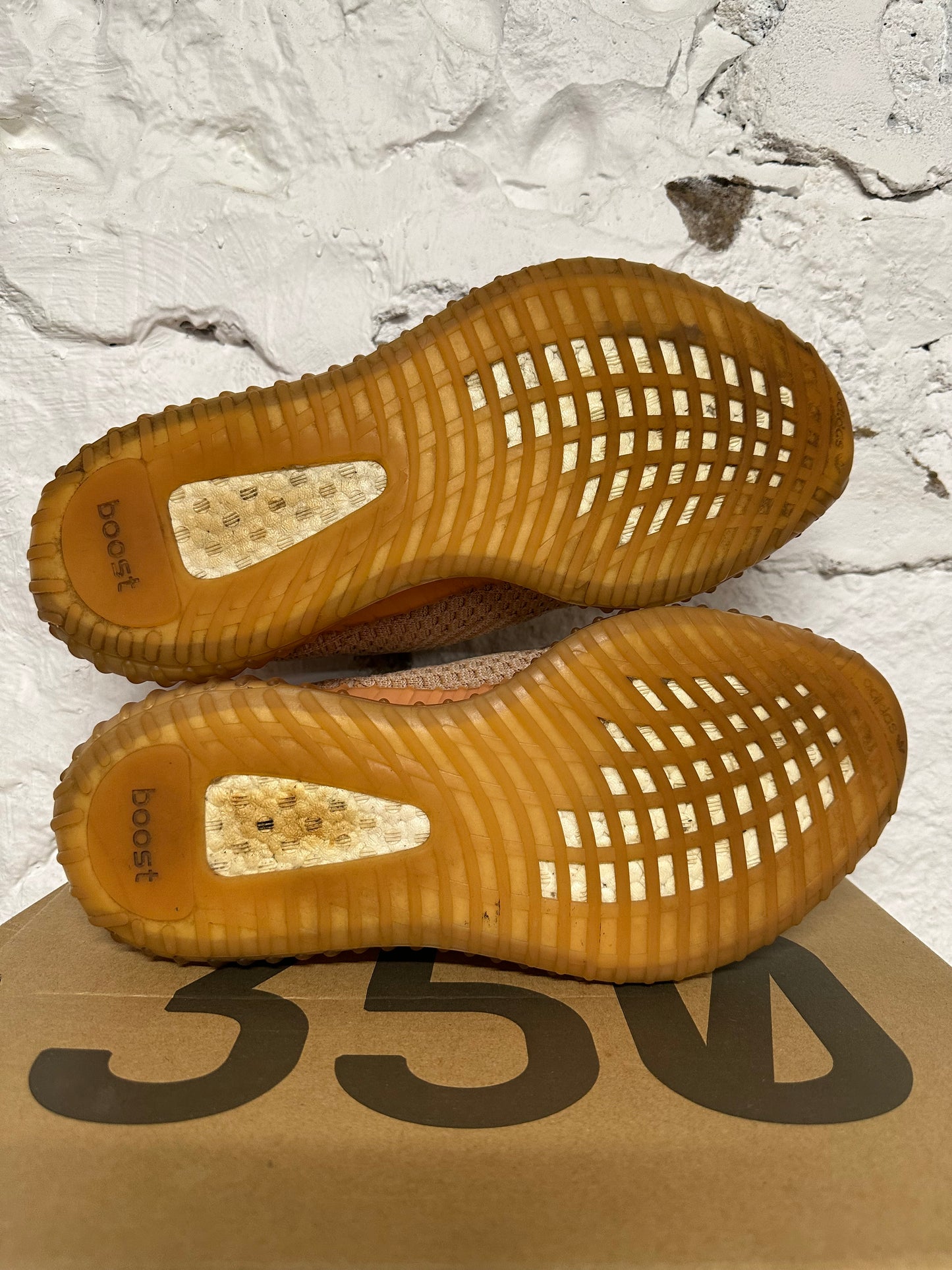 Yeezy 350 V2 Clay Sz 11