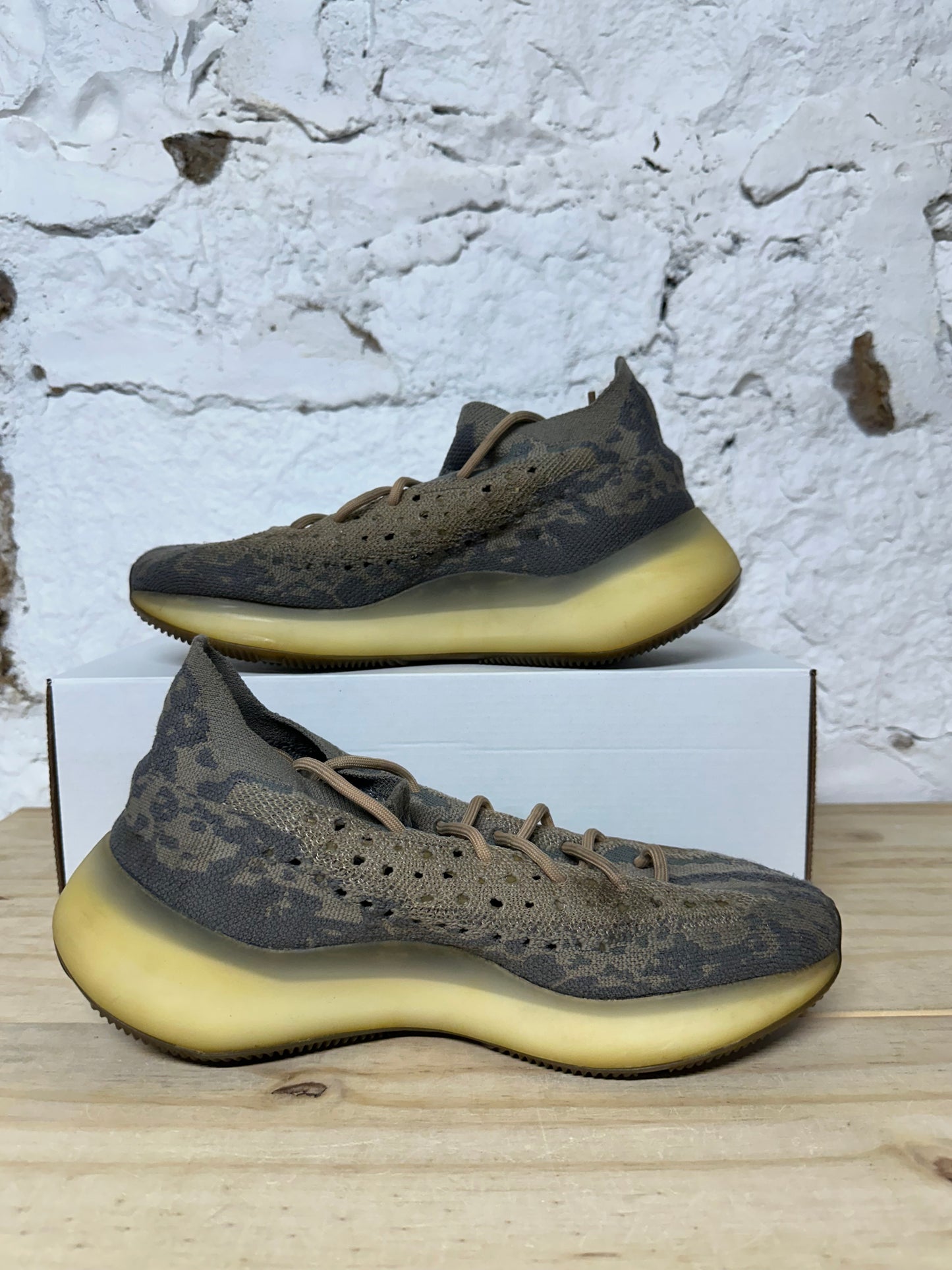 Yeezy 380 Mist Sz 9.5