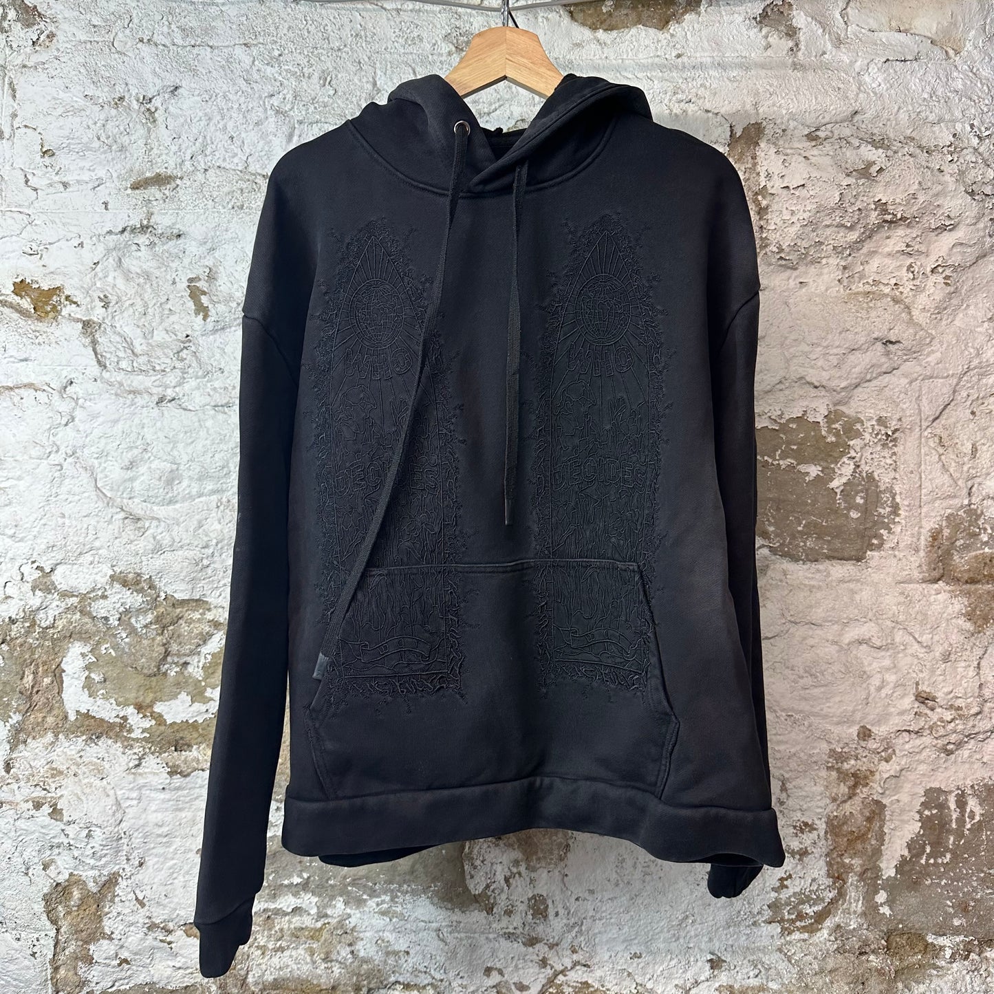 Who Decides War Embroidered Stained Glass Black Hoodie Sz XS