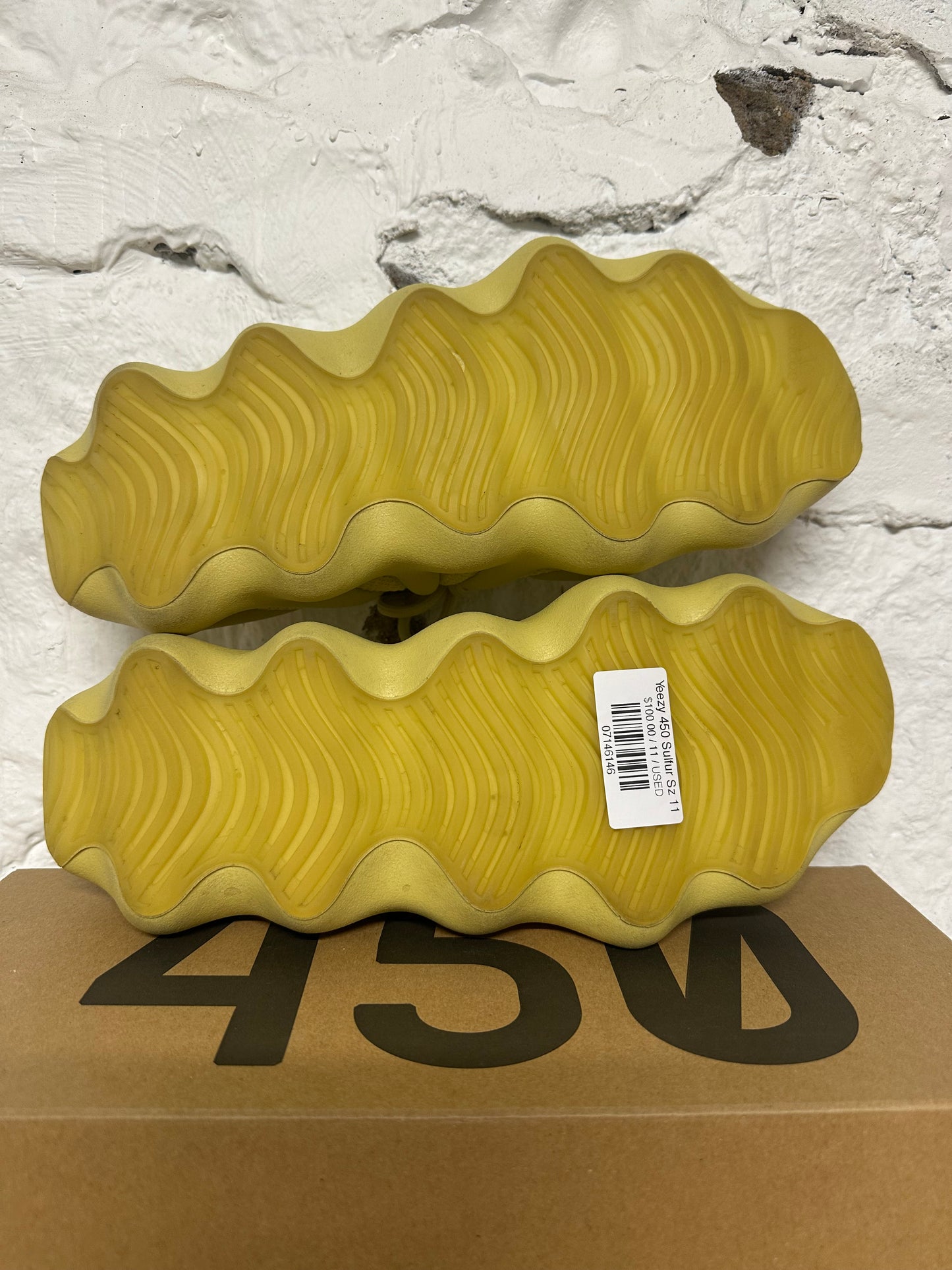 Yeezy 450 Sulfur Sz 11