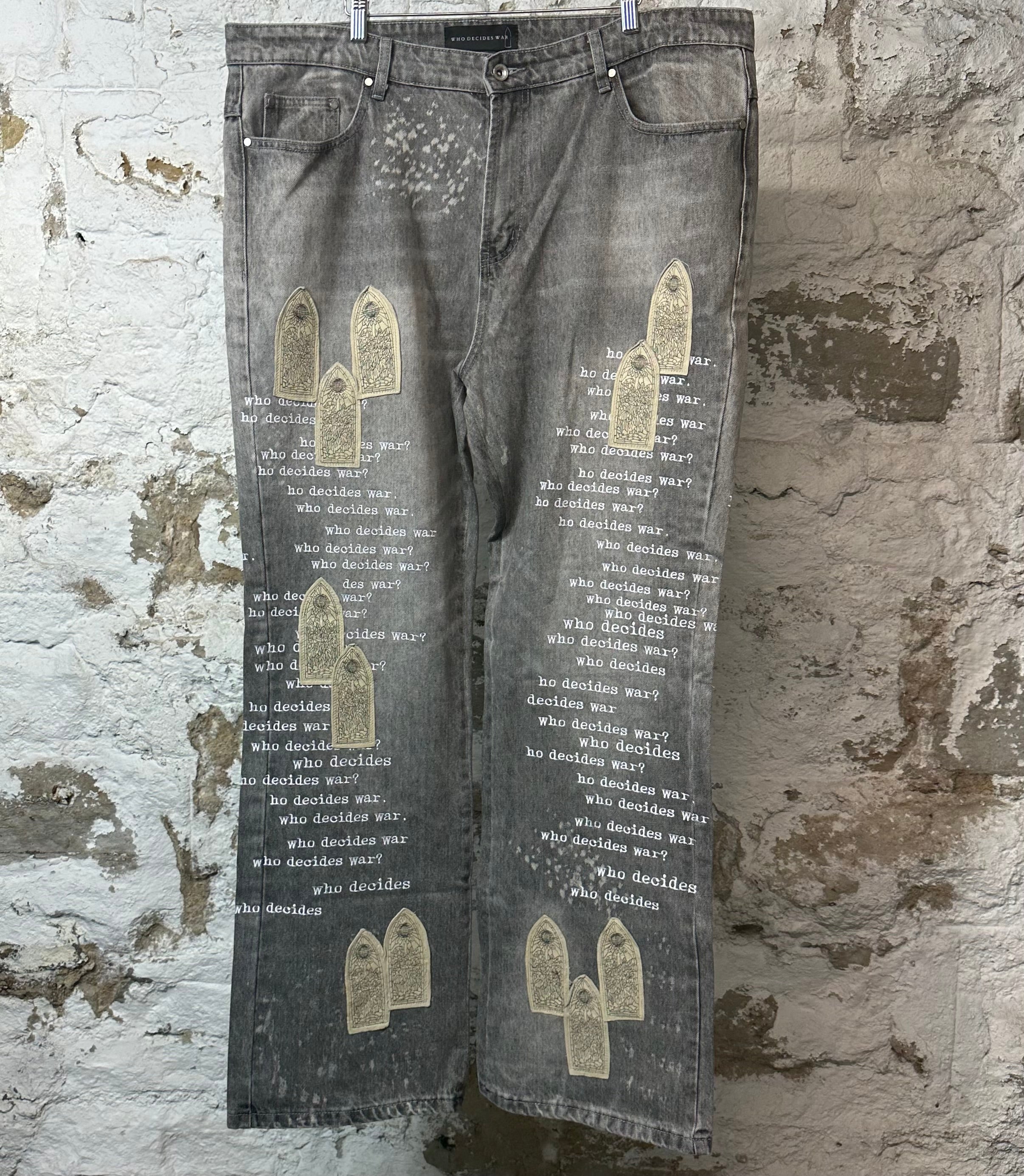Who Decides War Scripture Gray Denim Jeans Sz 40