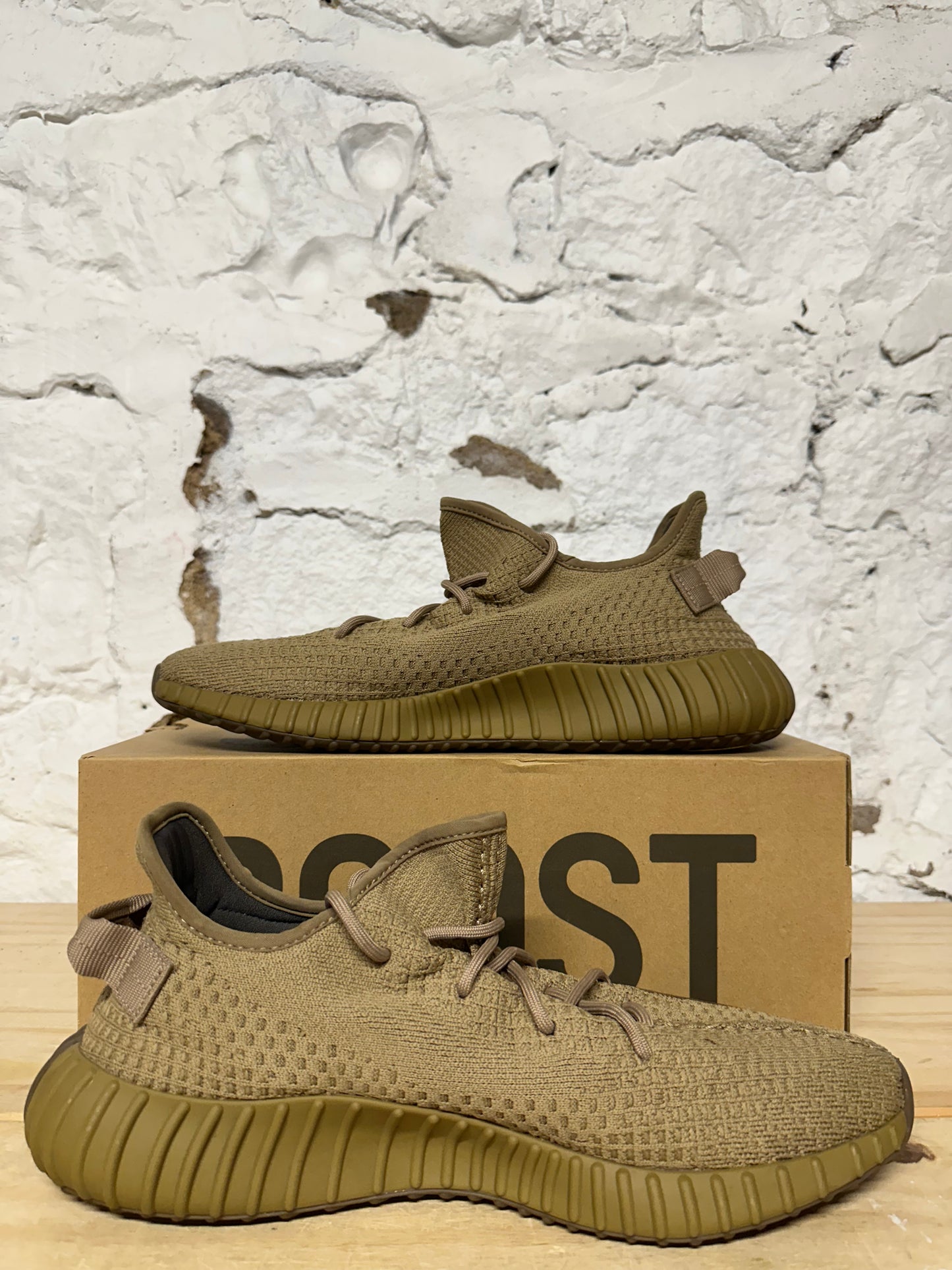 Yeezy 350 V2 Earth Sz 12.5