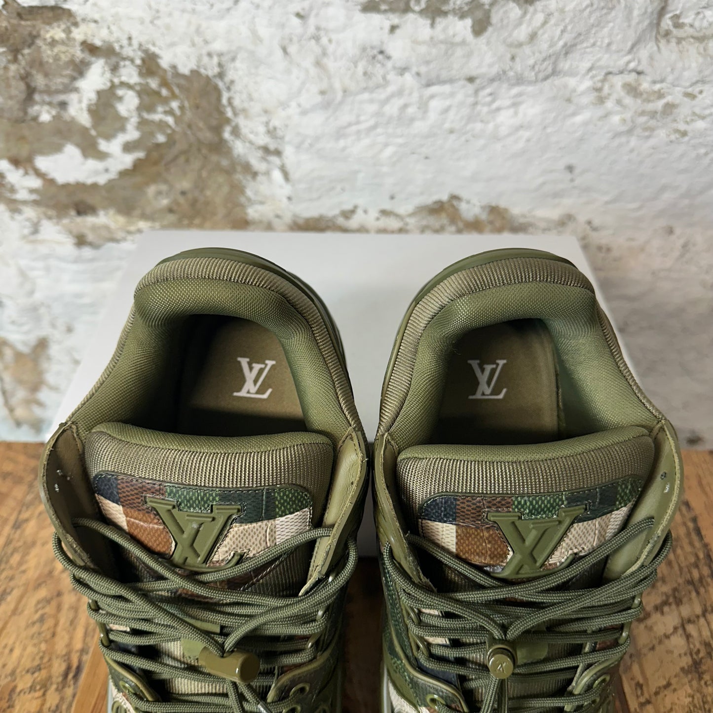 Louis Vuitton Damoflage Damier Maxi Trainer Sneaker Sz 9.5 (8LV)