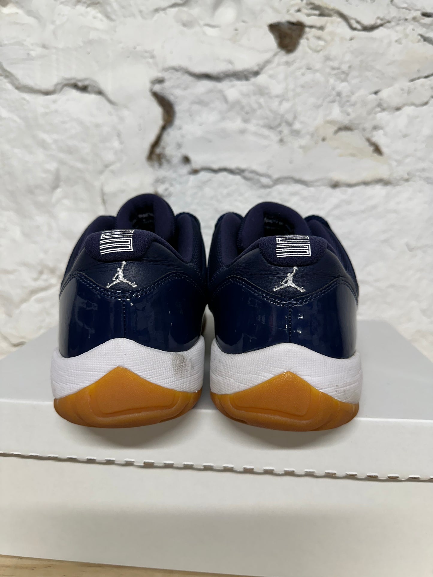Air Jordan 11 Low Navy Gum Sz 10.5
