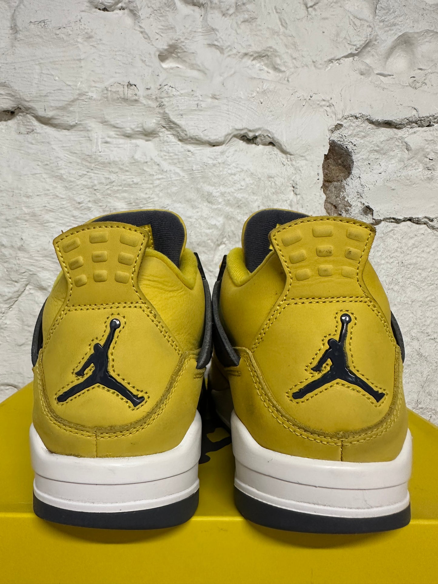 Air Jordan 4 Lightning Sz 7.5
