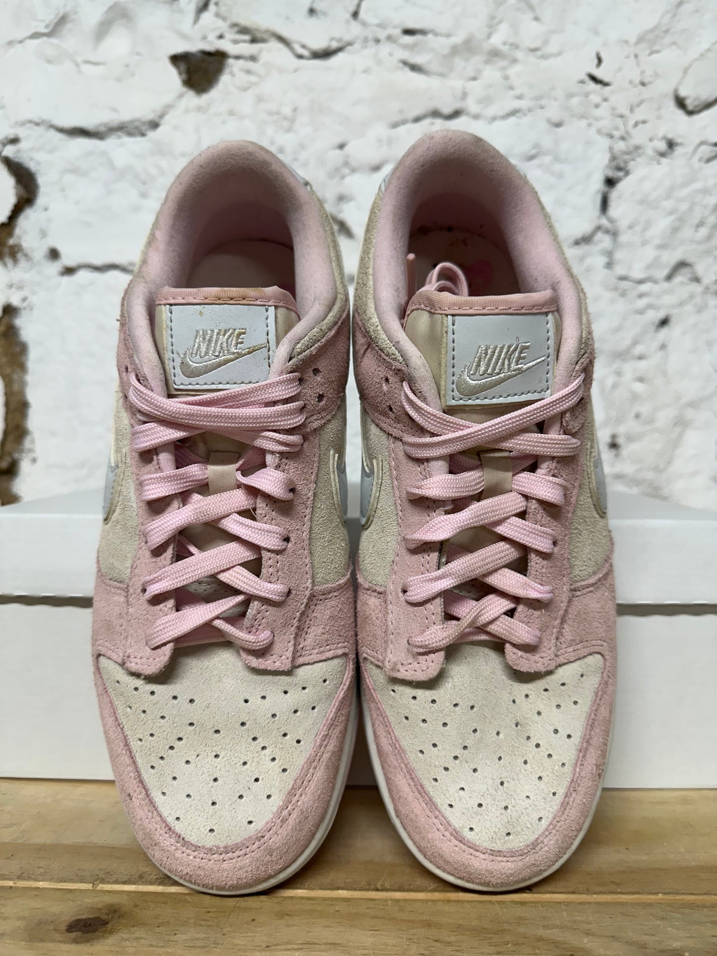 Nike Dunk Low LX Pink Foam Sz 8 (9.5W)