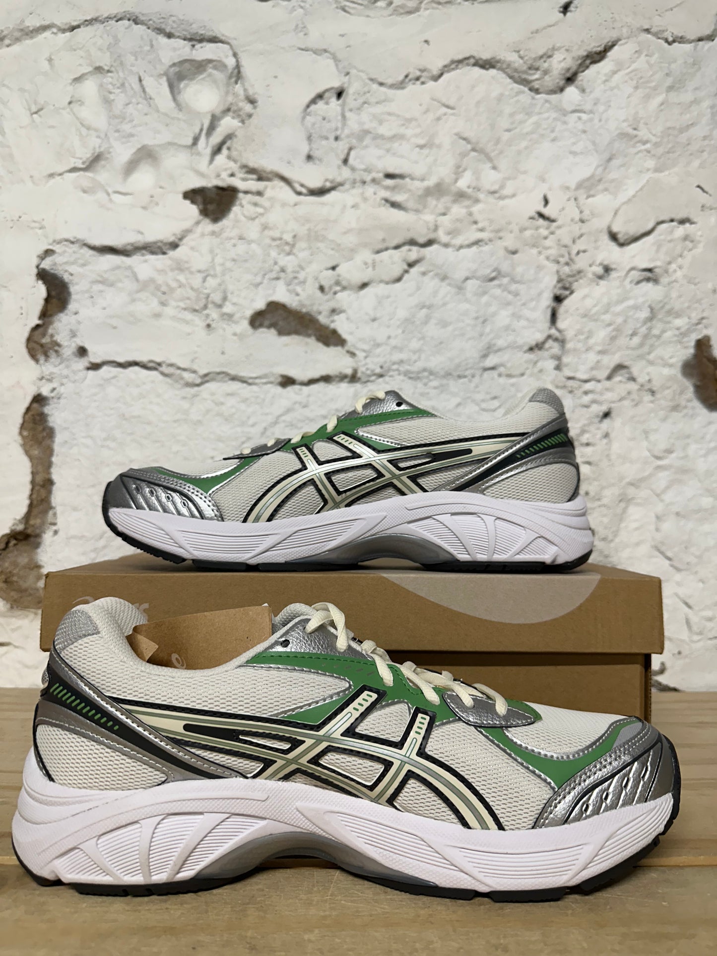Asics GT-2160 Cream Bamboo Sz 9 DS