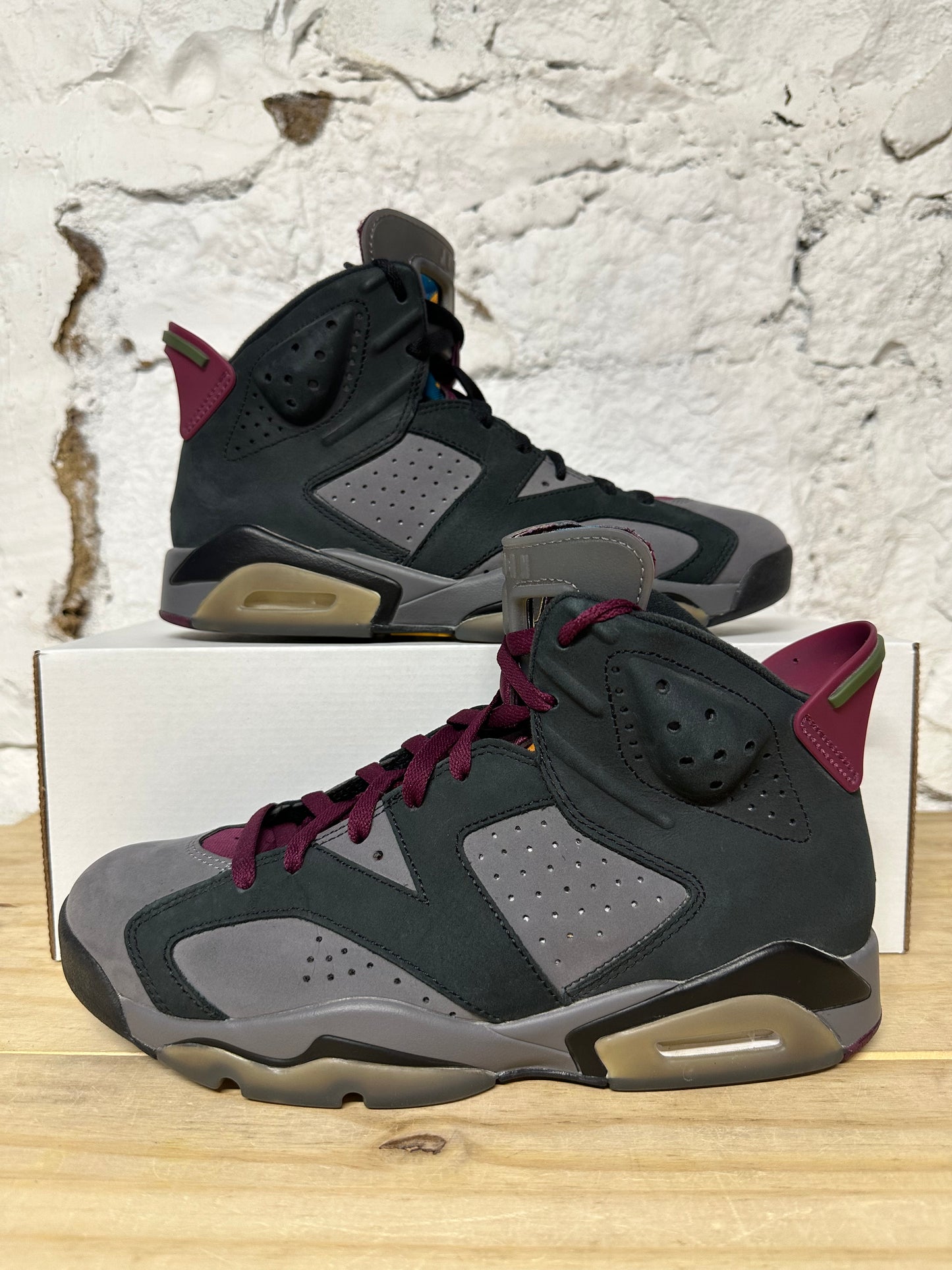 Air Jordan 6 Bordeaux Sz 8