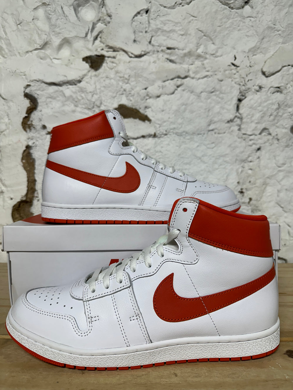 Air Jordan Air Ship Team Orange Sz 11.5