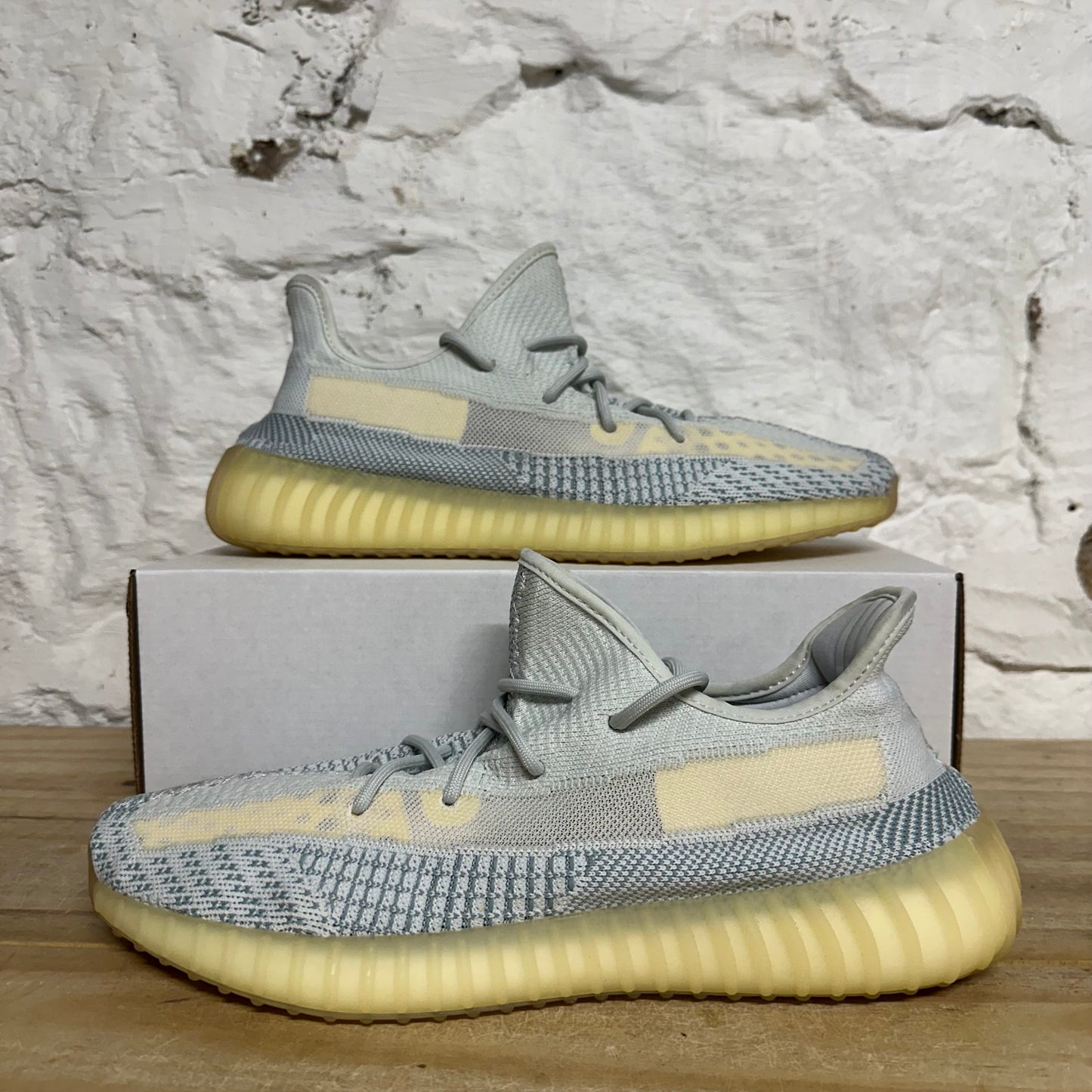 Yeezy 350 V2 Cloud White Sz 13
