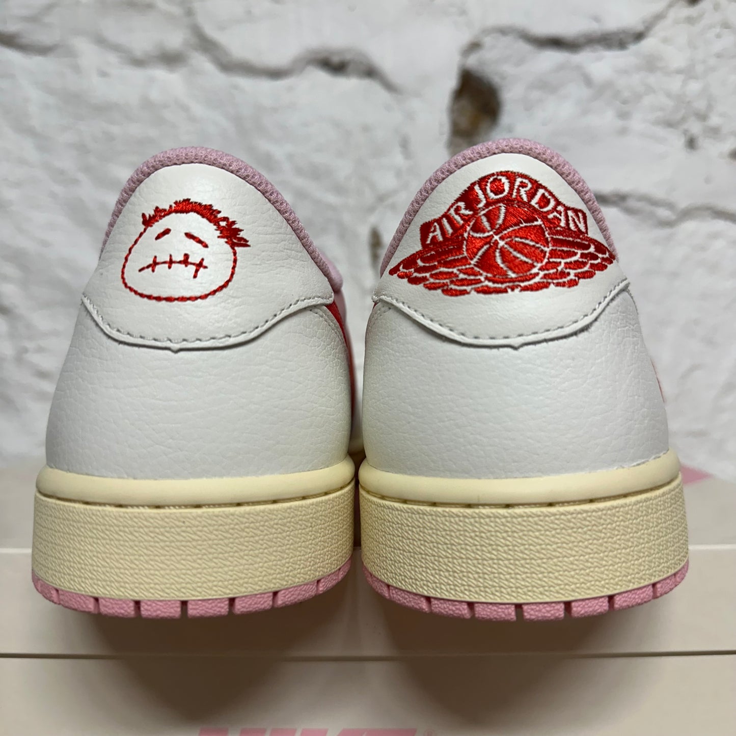 Air Jordan 1 Low Travis Scott Tropical Pink Sz 13 DS