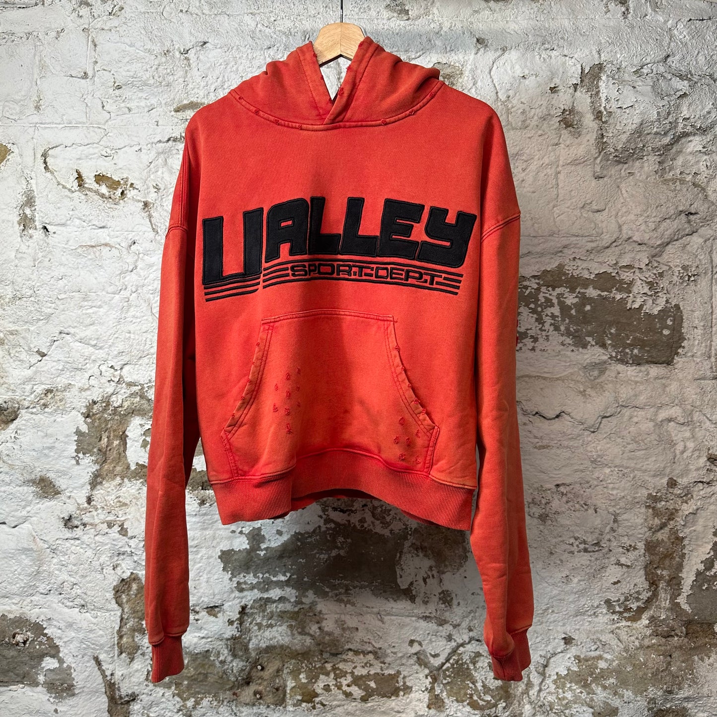 Vale Black Spellout Pullover Hoodie Red Sz M