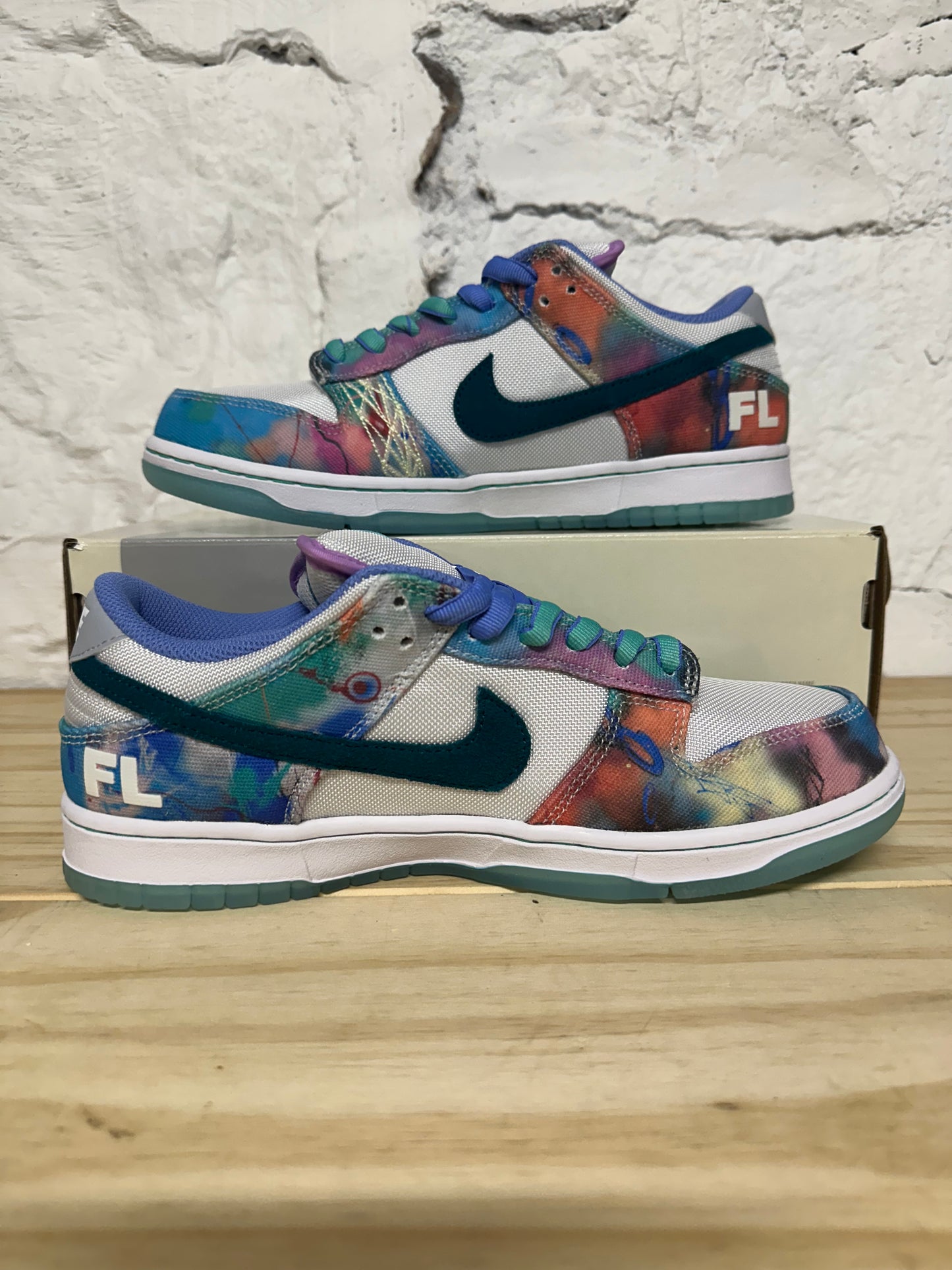 Nike SB Dunk Low Futura Sz 9 DS