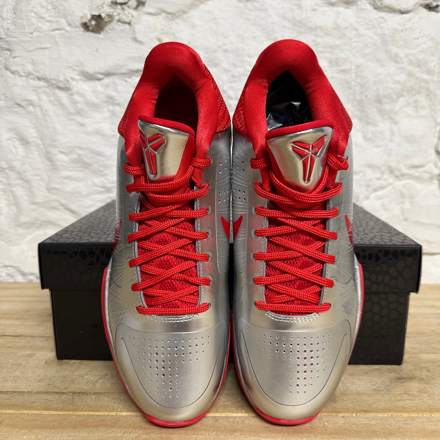 Nike Kobe 5 Protro Caitlin Clark Rookie of the Year Sz 9 DS